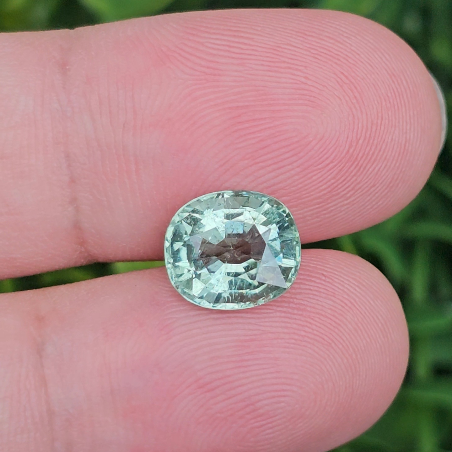 พลอยทัวร์มารีน (Tourmaline) 3.69 กะรัต (Cts.) พร้อมใบเซอร์ อัญมณีมงคลประจําวันเกิด เครื่องประดับพลอย