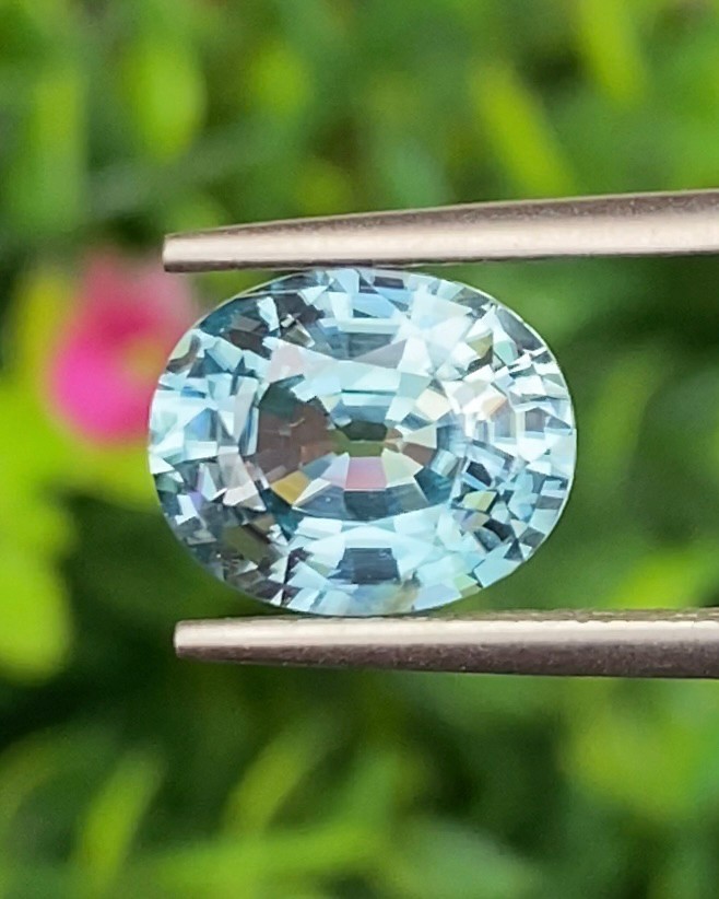 พลอย เพทาย Natural Zircon 5.16 กะรัต (Cts.) พลอยแท้อัญมณีมงคล ประจําวันเกิด เครื่องประดับพลอย