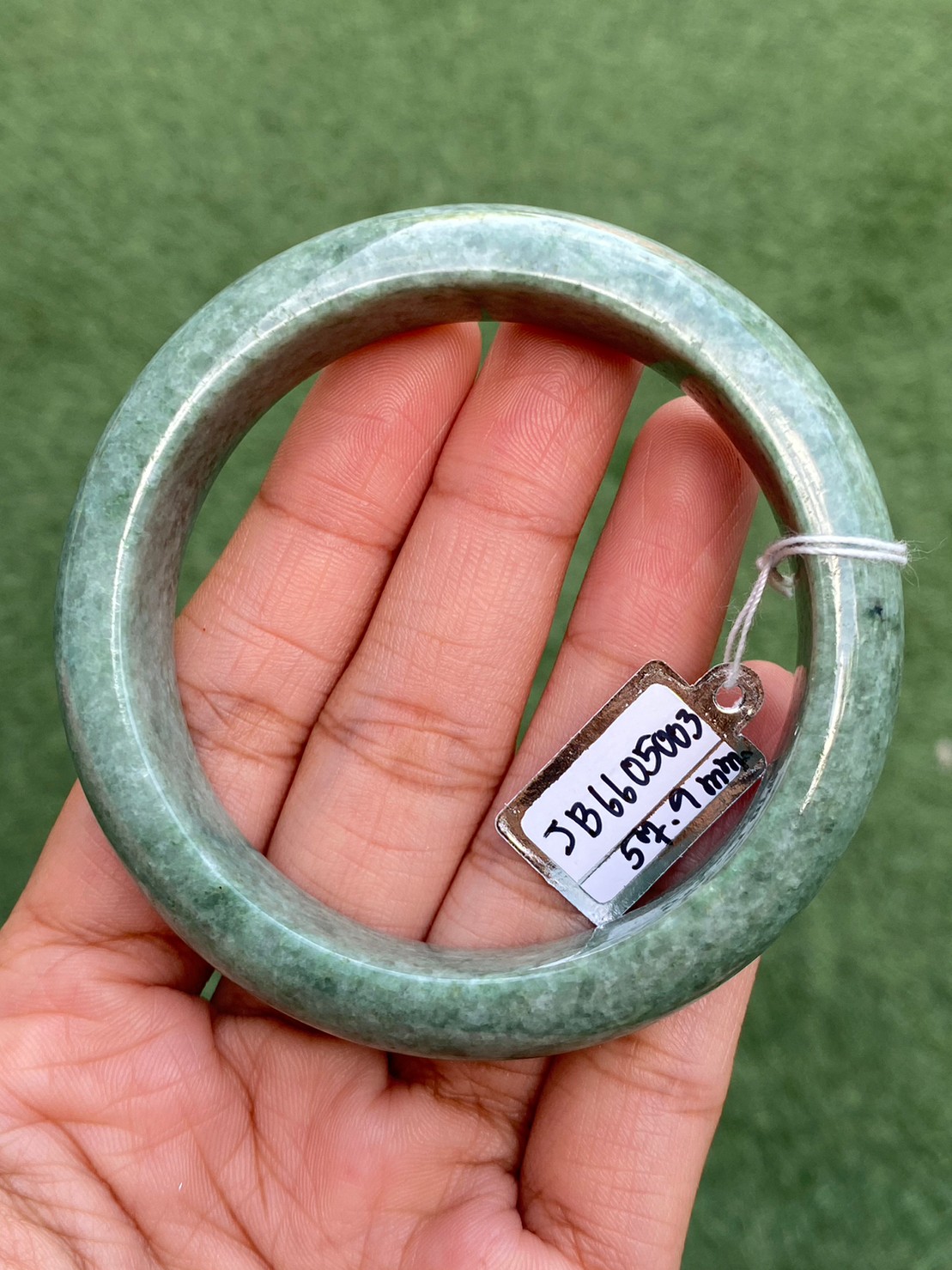 JB6605003 หยก พม่า แท้ Jade กำไลหยก (Jadeite bracelet) พม่า (Myanmar) 57.9 มม.