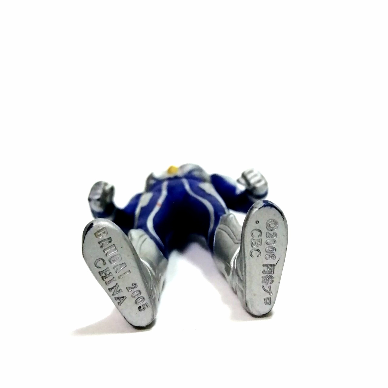 ซอฟ4นิ้ว ขนาดตามรูป ฮันเตอร์ไนท์ซุรุกิ( อุลตร้าแมนฮิคาริ ร่างใส่เกราะ) สภาพดี มีรอยบ้าง