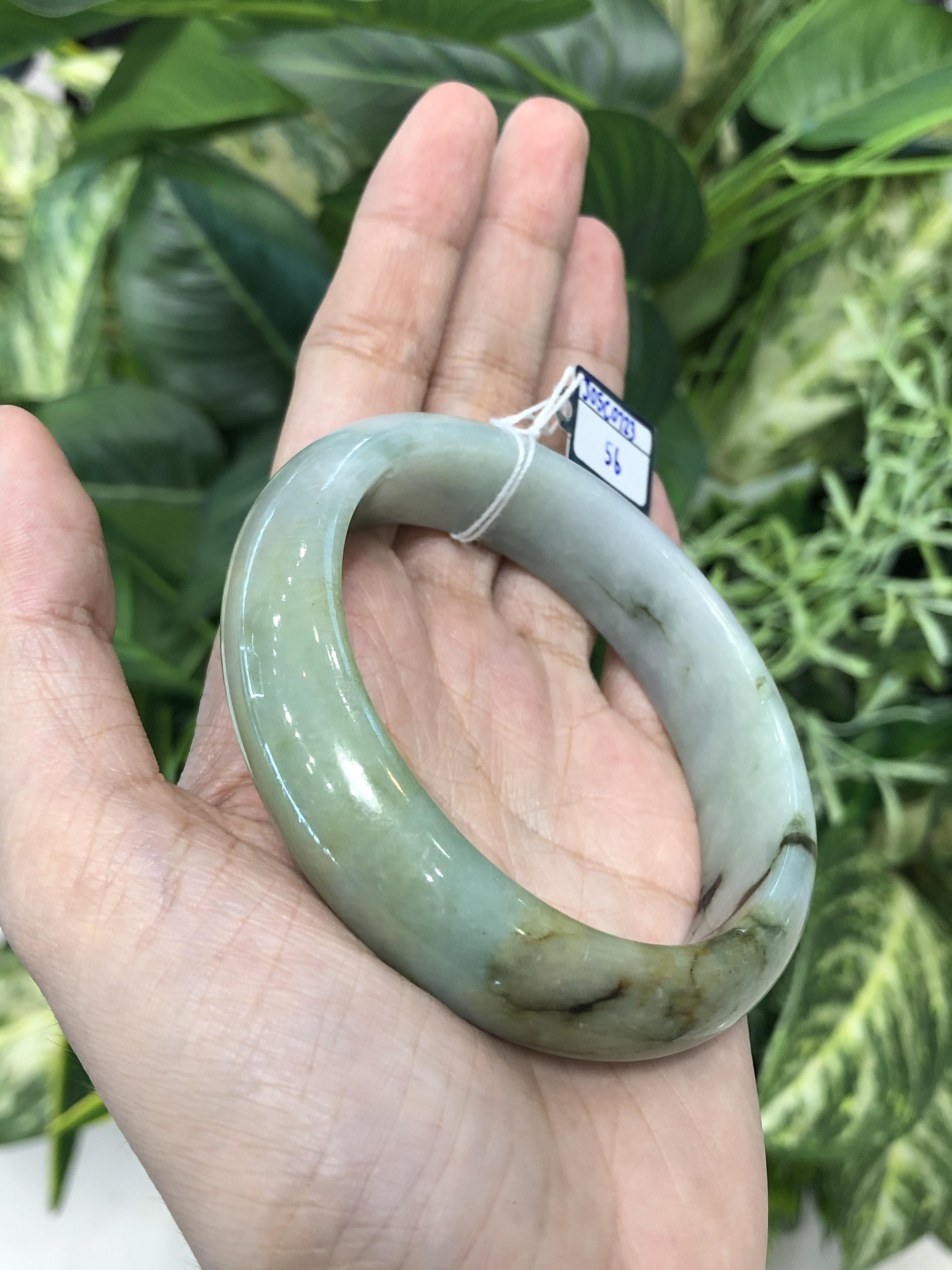 J05C0123 หยก พม่า แท้ Jade กำไลหยก 56 มม (Jade bracelet) พม่า (Myanmar)