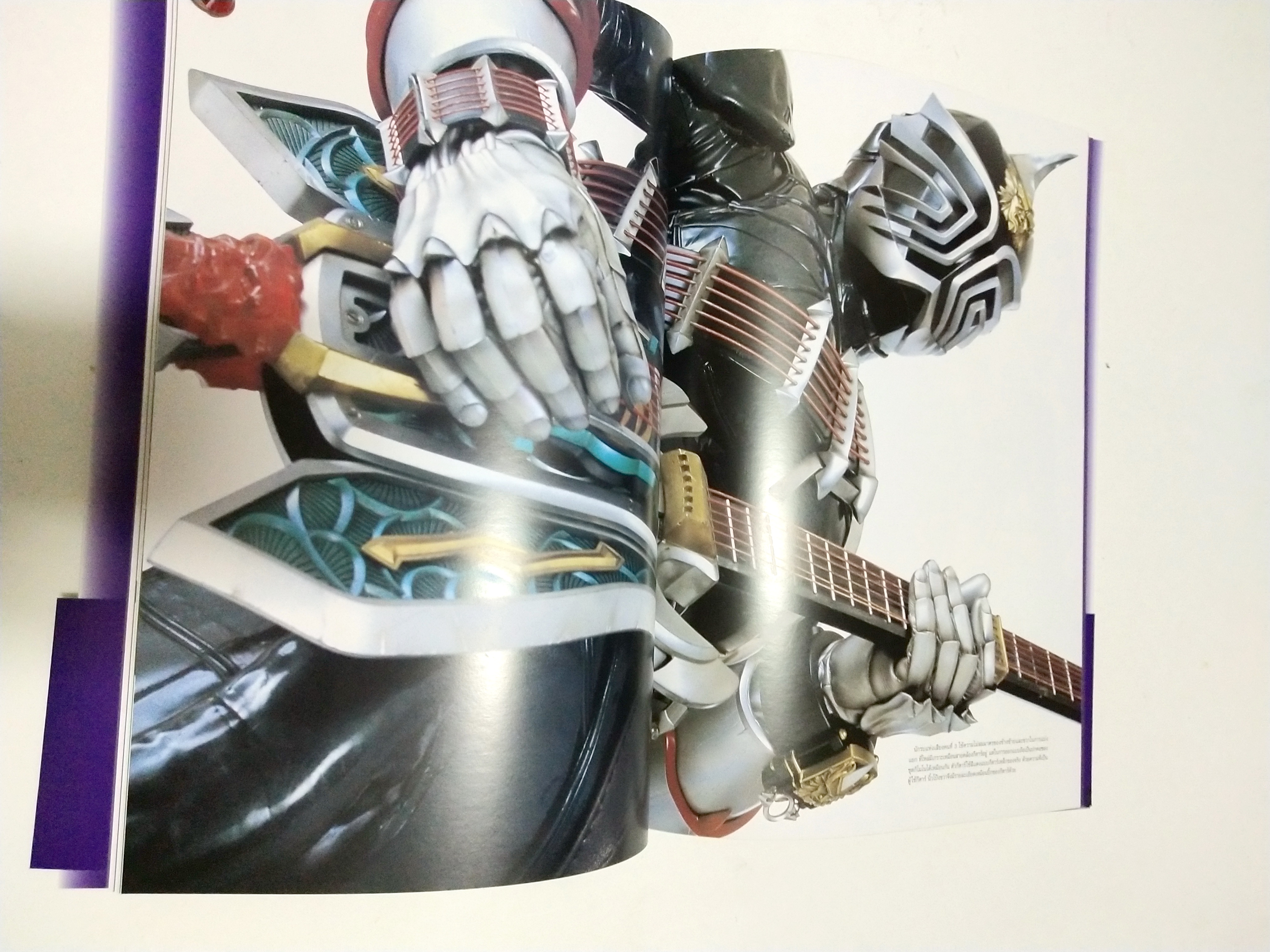 อัลบั้มรวมรูปพิเศษของมาสค์ไรเดอร์ฮิบิกิ Hibiki (Tamashii) Detail of Heroes เจาะลึกรายละเอียด ของ มาสค์ไรเดอร์ ฮิบิกิ ฮีโร่จากญี่ปุ่น ผู้มีเอกลักษณ์พิเศษที่สุดในประวัติศาสตร์ หนังสือรวมภาพแห่งตำนานที่เผยทุกรายละเอียดของฮิบิกิ อยู่ในมือทุกท่านแล้ว Masked Ri