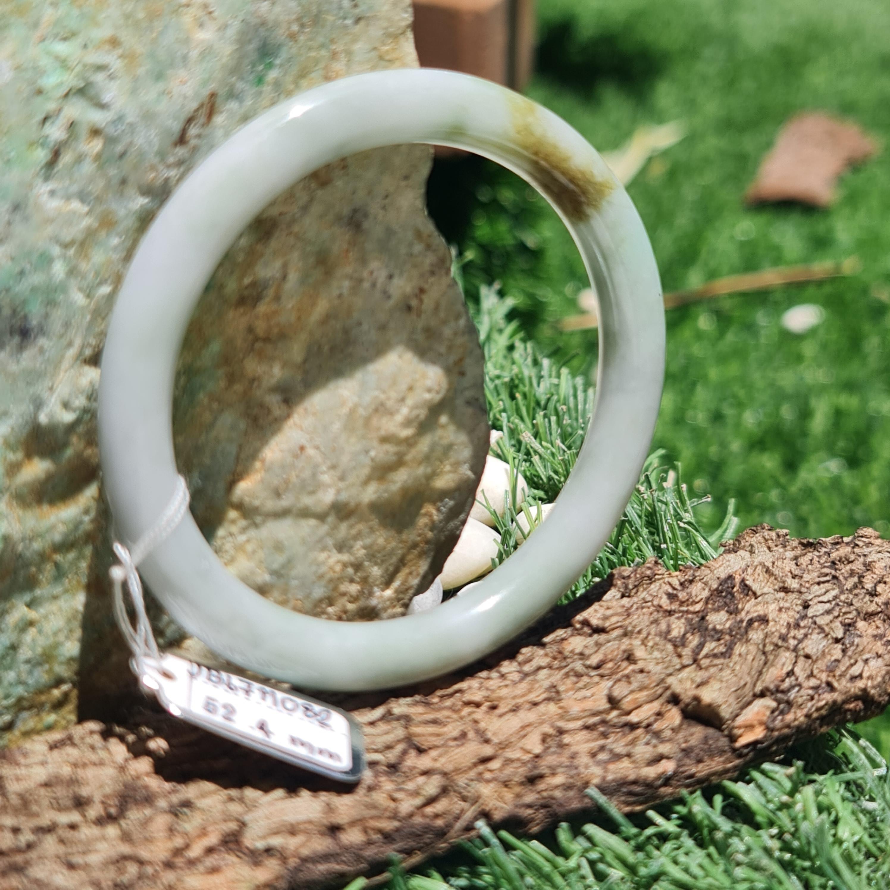 JB6711082 หยก พม่า แท้ Jade กำไลหยก 52.4 มม. (Jadeite bracelet) พม่า (Myanmar)