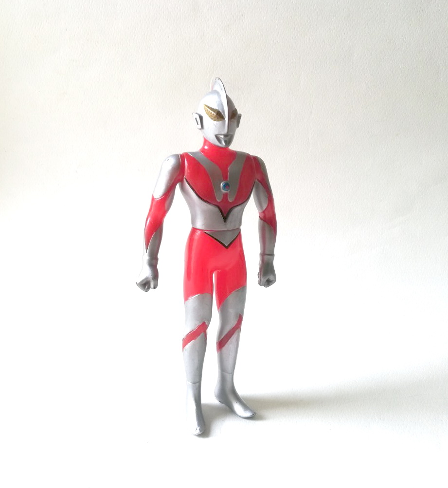 ซอฟ 6.5 นิ้ว อุลตร้าแมนตัวปลอม (อิมิต อุลตร้าแมน) ขนาดตามรูป อุลตร้าแมนตัวร้ายร่างแปลงมนุษย์ดาวซาราป ในอุลตร้าแมนคนแรก