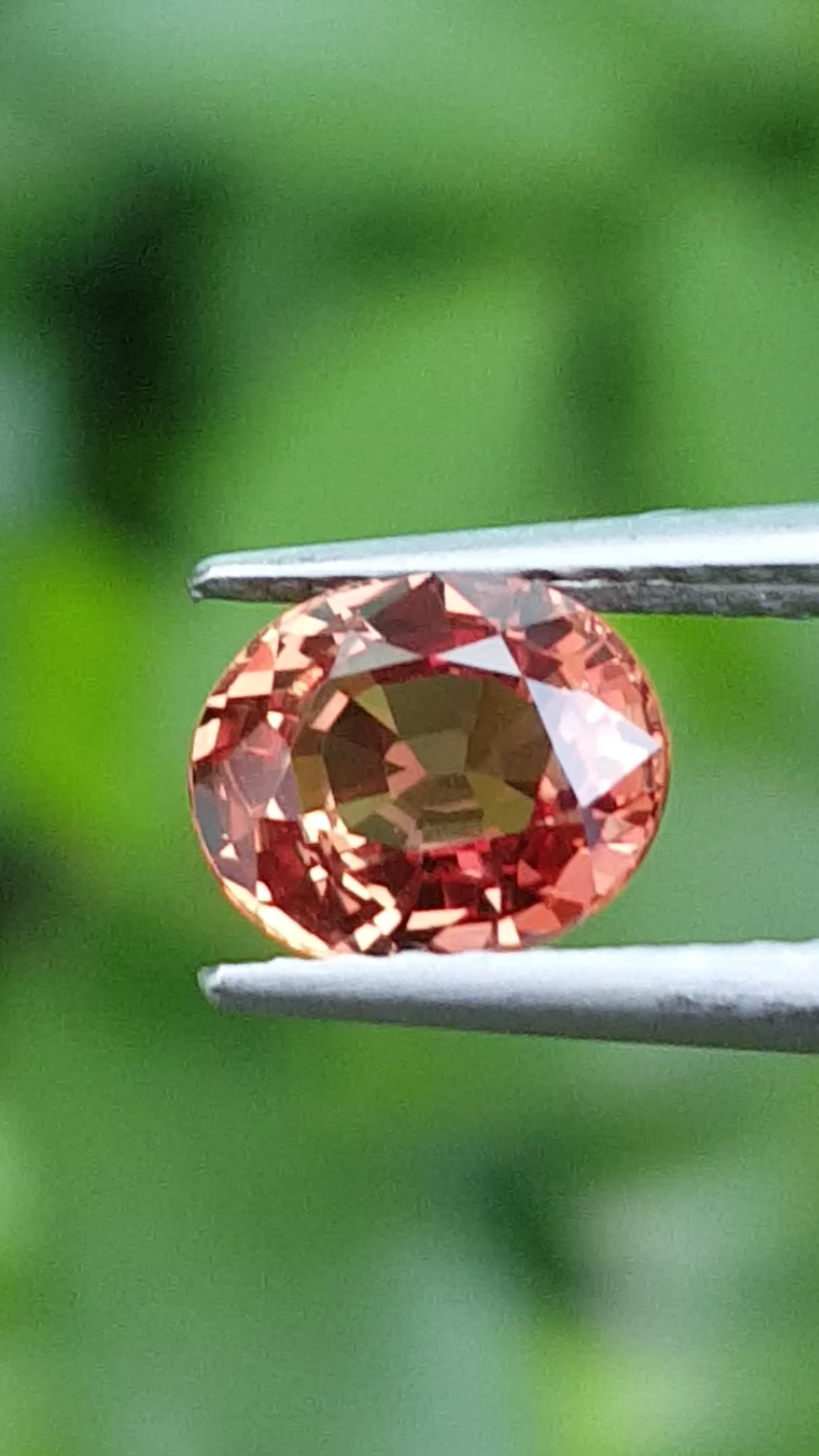 พลอย ซองเจีย แซฟไฟร์ Songea Sapphire ส้มอมชมพู Pinkish Orange 1.01 กะรัต (Cts.克拉) VVS