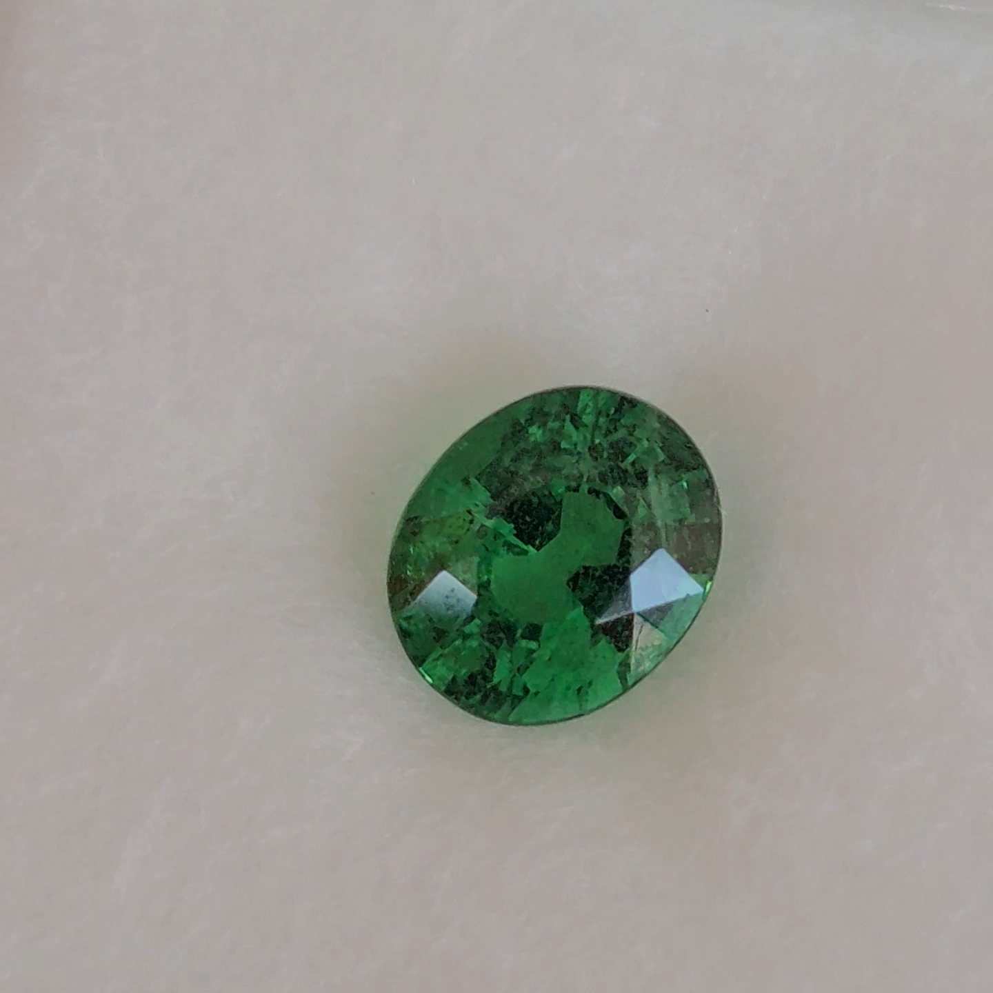 พลอย ซาโวไรท์ Tsavorite Garnet 1.06 กะรัต (Cts.) ดิบ Unheated พร้อมใบเซอร์ อัญมณีมงคลประจําวันเกิด เครื่องประดับพลอย