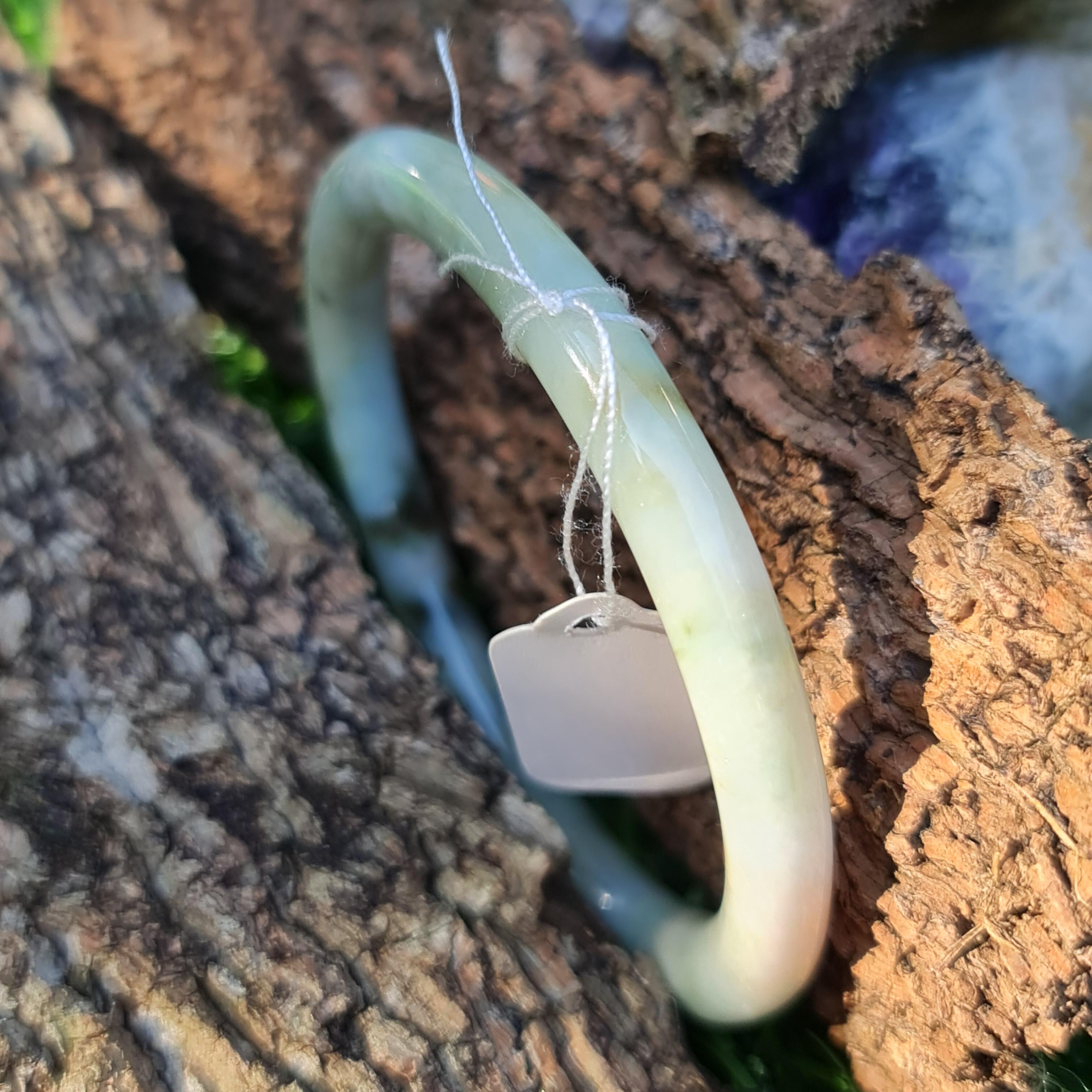 JB6711020 หยก พม่า แท้ Jade กำไลหยก (Jadeite bracelet) พม่า (Myanmar) 50.5 มม.