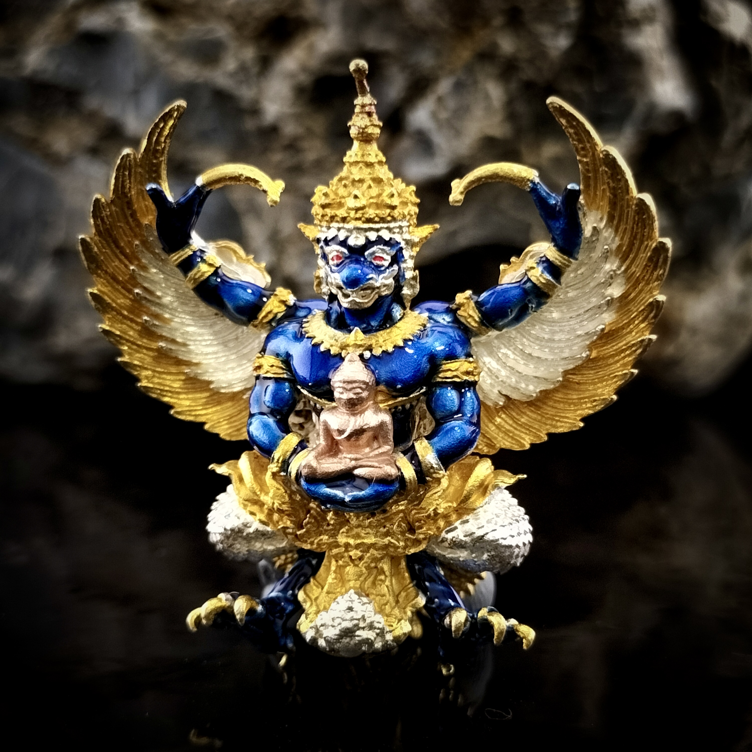 พญาครุฑ รุ่น เศรษฐีเงินไหลมา