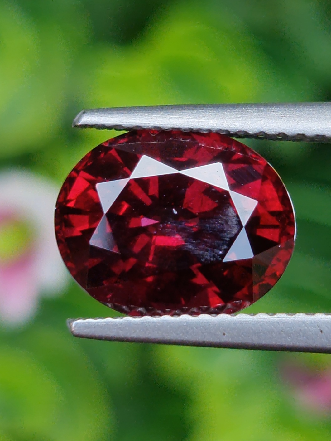 พลอย โรโดไลต์ กาเน็ท Rhodolite Garnet 4.90 กะรัต Cts.พลอยแท้ อัญมณีมงคลประจําวันเกิด เครื่องประดับพลอย