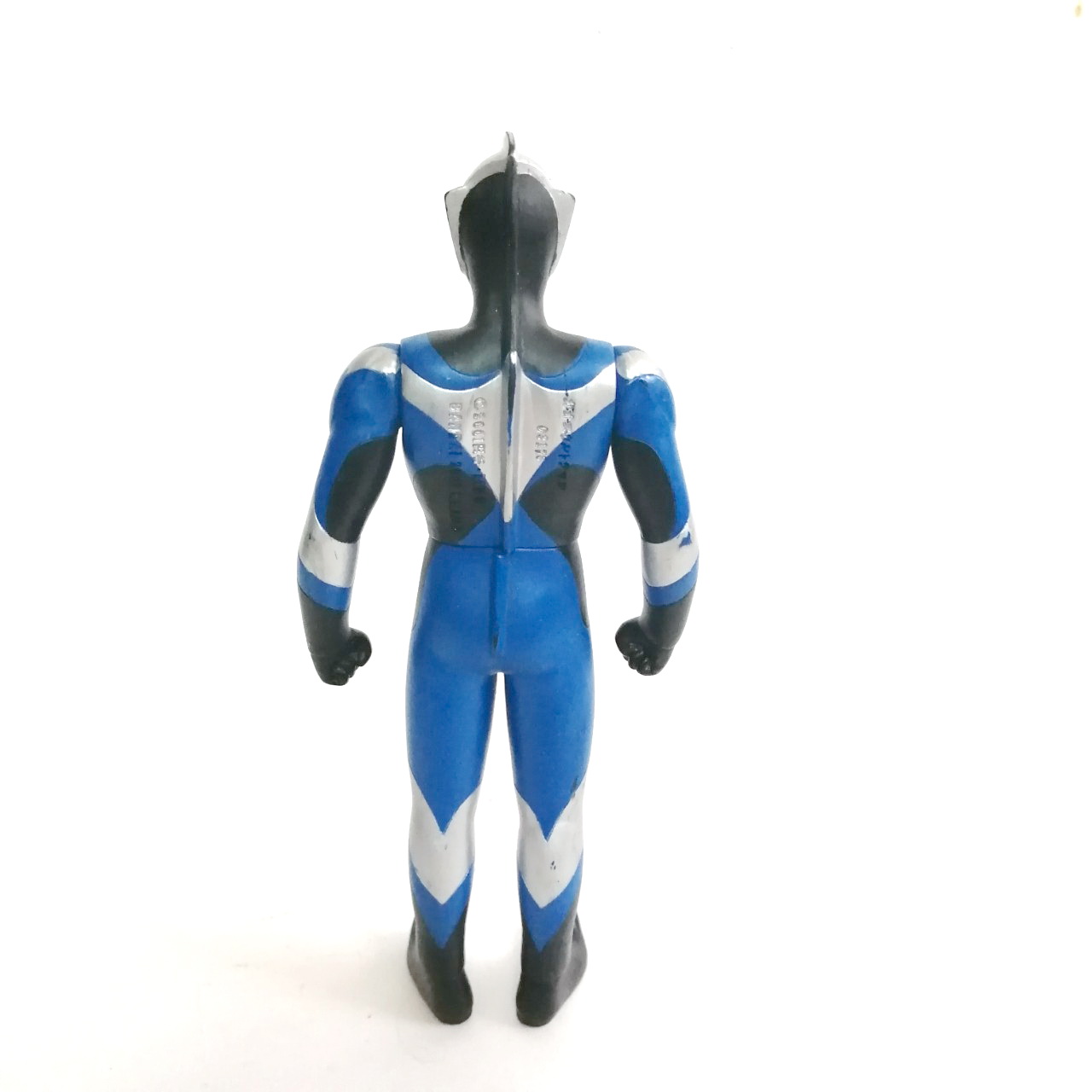 ซอฟ 6-6.5 นิ้ว อุลตร้าแมน เคออส เฮดเดอร์ ( chaos header) อุลตร้าแมนตัวร้าย จากอุลตร้าแมน คอสมอส ขนาดตามรูป มีรอยสีถลอกบ้าง