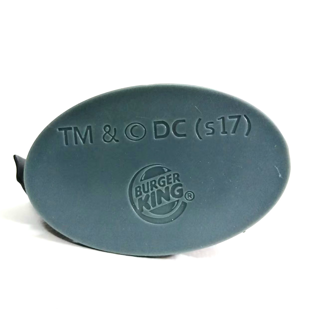 ขนาด 5 นิ้ว ฟิกเกอร์ยางตันแบทแมน อาร์มเมอร์สูท พรีเมี่ยมเบอร์เกอร์คิง มีฐานไม่พบบ่อย มือสองมีรอยบ้างของมีตามภาพ ไม่หัก ไม่กาว มีรอยบ้าง