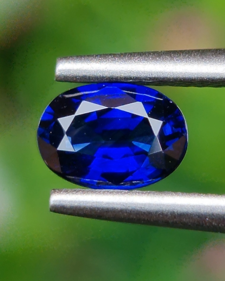 พลอย ไพลิน Blue Sapphire 0.58 กะรัต (Cts.) พลอยแท้ อัญมณีมงคลประจําวันเกิด เครื่องประดับพลอย