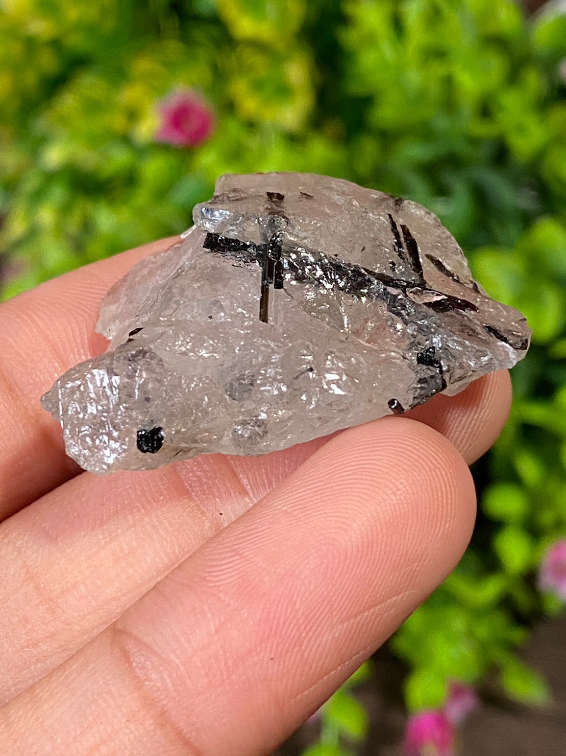 ก้อน ไหมดำ ควอตซ์ แก้วขนเหล็ก Black Rutilated Quartz Rough 69.94 กะรัต Cts. พลอยแท้ อัญมณีมงคลประจําวันเกิด เครื่องประดับพลอย