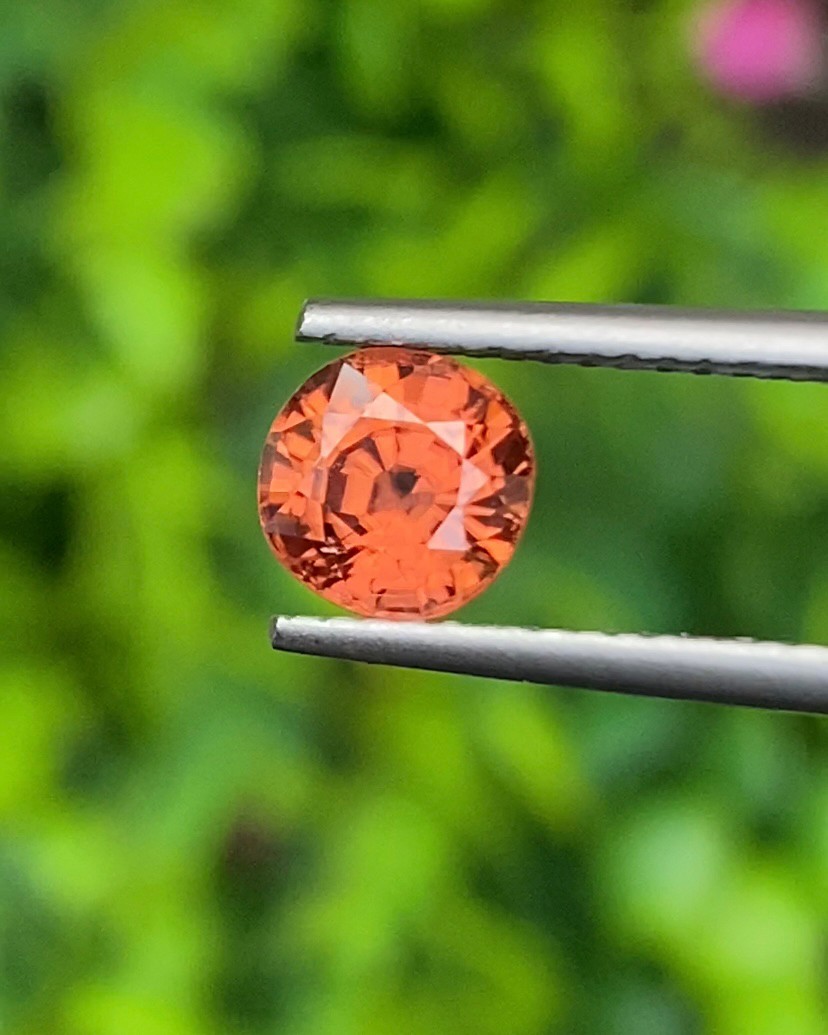 พลอย เพทาย Natural Zircon 1.51 กะรัต (Cts.) พลอยแท้อัญมณีมงคล ประจําวันเกิด เครื่องประดับพลอย