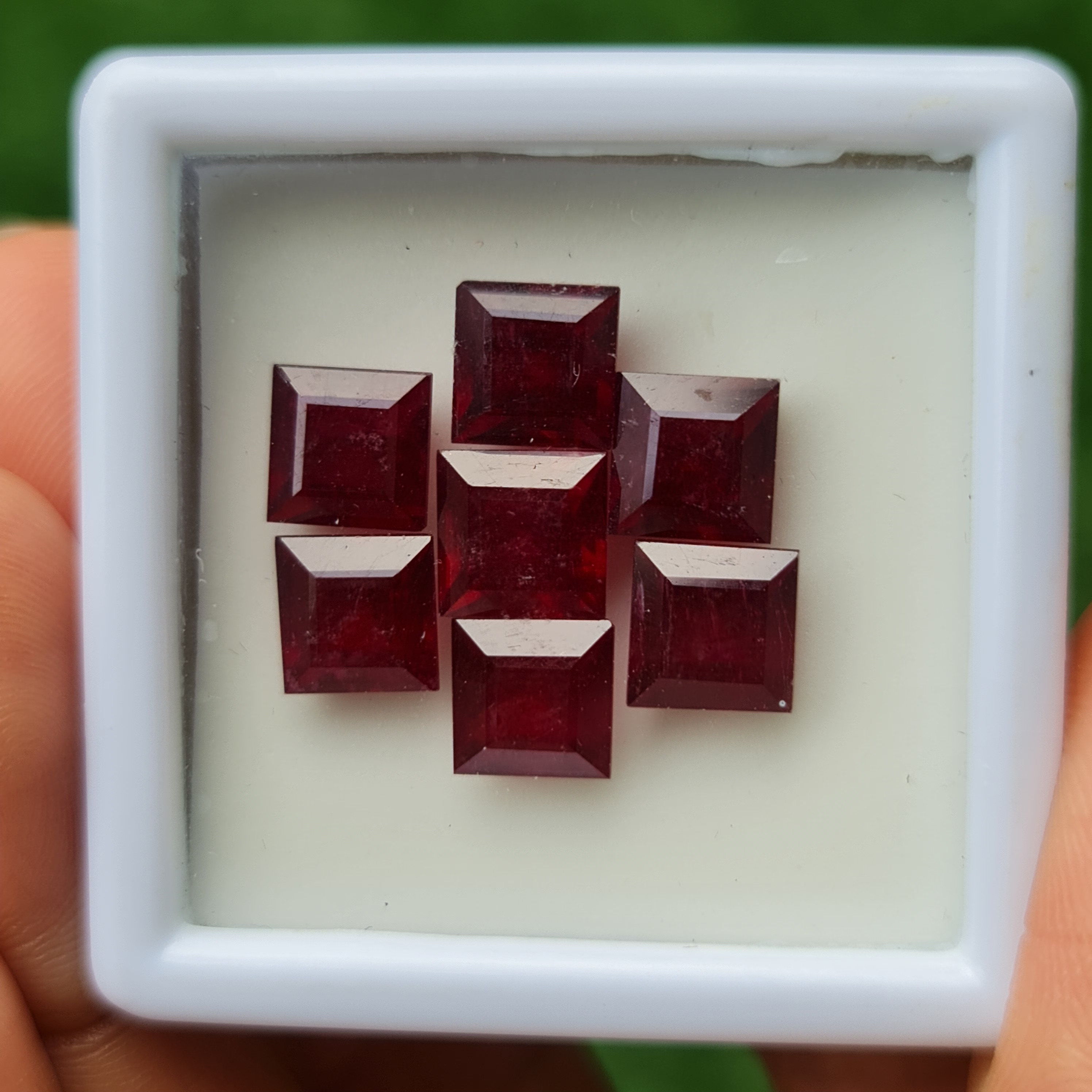 พลอย ทับทิม Ruby sapphire 7 เม็ด 18.7 กะรัต (Cts.) พลอยแท้ อัญมณีมงคลประจําวันเกิด เครื่องประดับพลอย