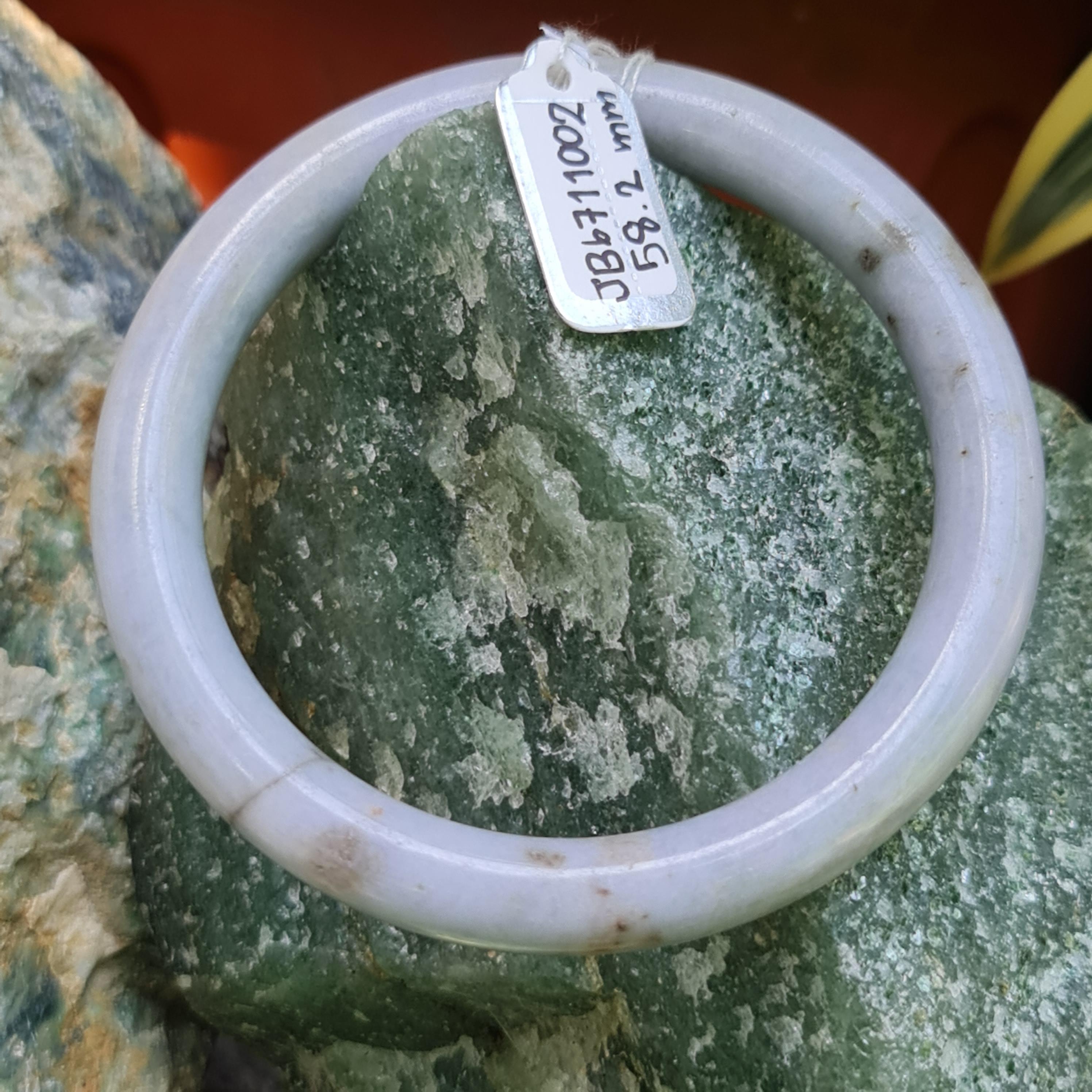 JB6711002 หยก พม่า แท้ Jade กำไลหยก 58.2 มม. (Jadeite bracelet) พม่า (Myanmar)