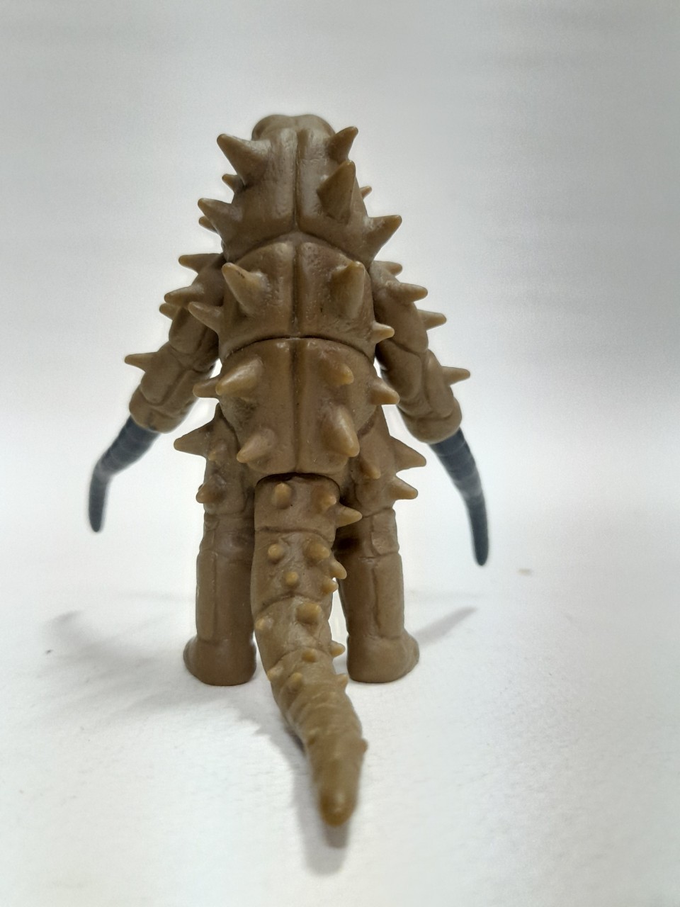 ซอฟ 4 - 4.5 นิ้ว สัตว์ประหลาดคูดอน จากอุลตร้าแมน แจ๊ค มือสอง สภาพดี มีรอยบ้าง