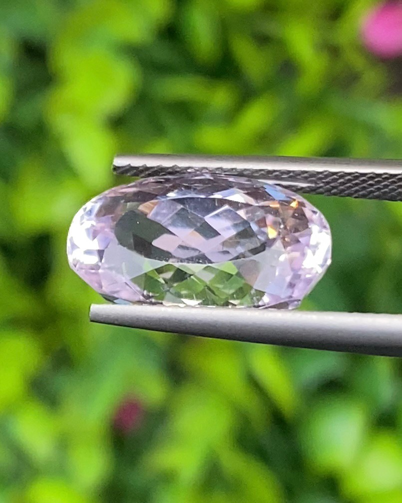 พลอย คุนไซท์ Kunzite 9.05 กะรัต (Cts.) พลอยแท้อัญมณีมงคล ประจําวันเกิด เครื่องประดับพลอย