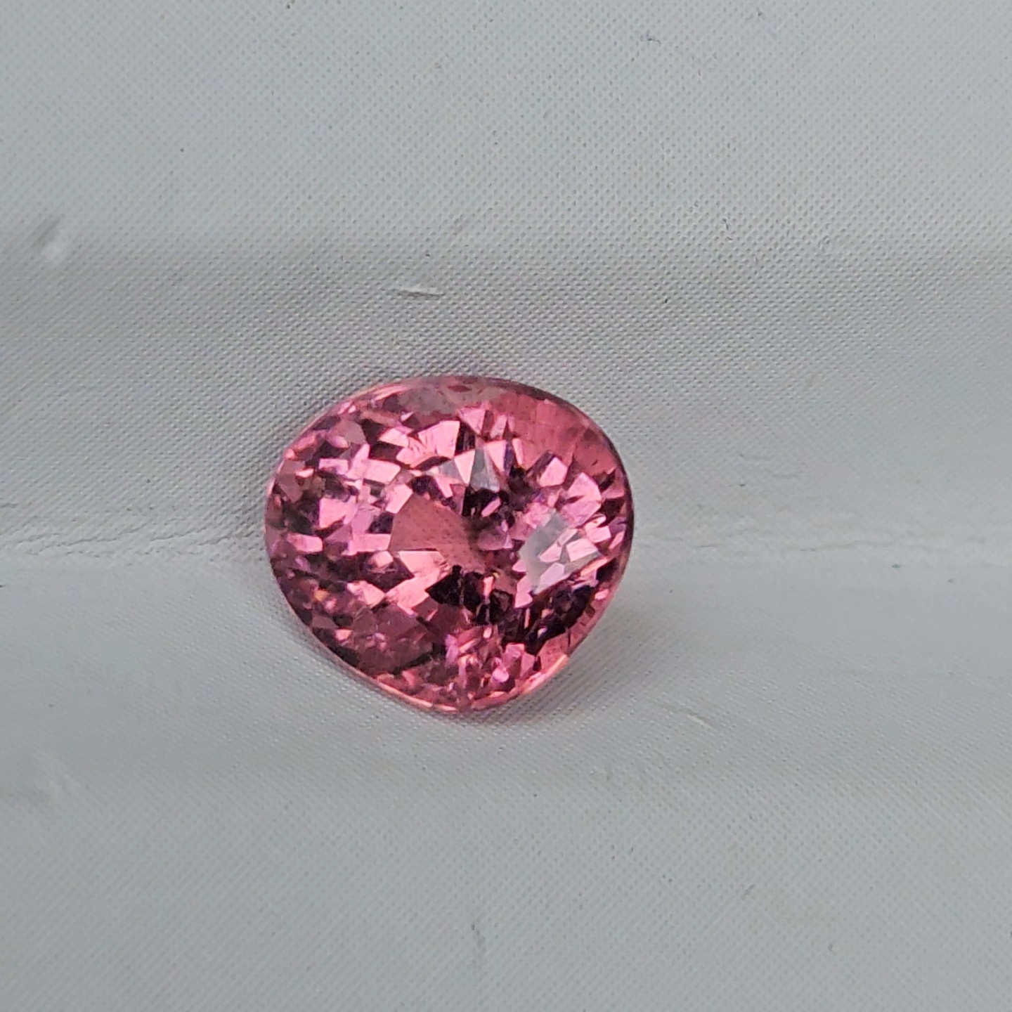 พลอย ชมพู ทัวร์มารีน (Pink Tourmaline) 1.32 กะรัต (Cts.) อัญมณีมงคลประจําวันเกิด เครื่องประดับพลอย