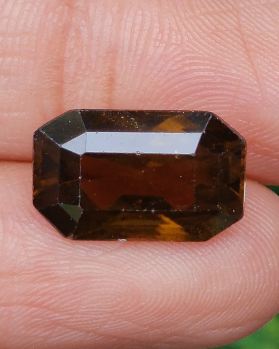 พลอย สโมกกี้ ควอตซ์ Smoky Quartz 9.39 กะรัต(Cts.) พลอยแท้อัญมณีมงคล ประจําวันเกิด เครื่องประดับพลอย