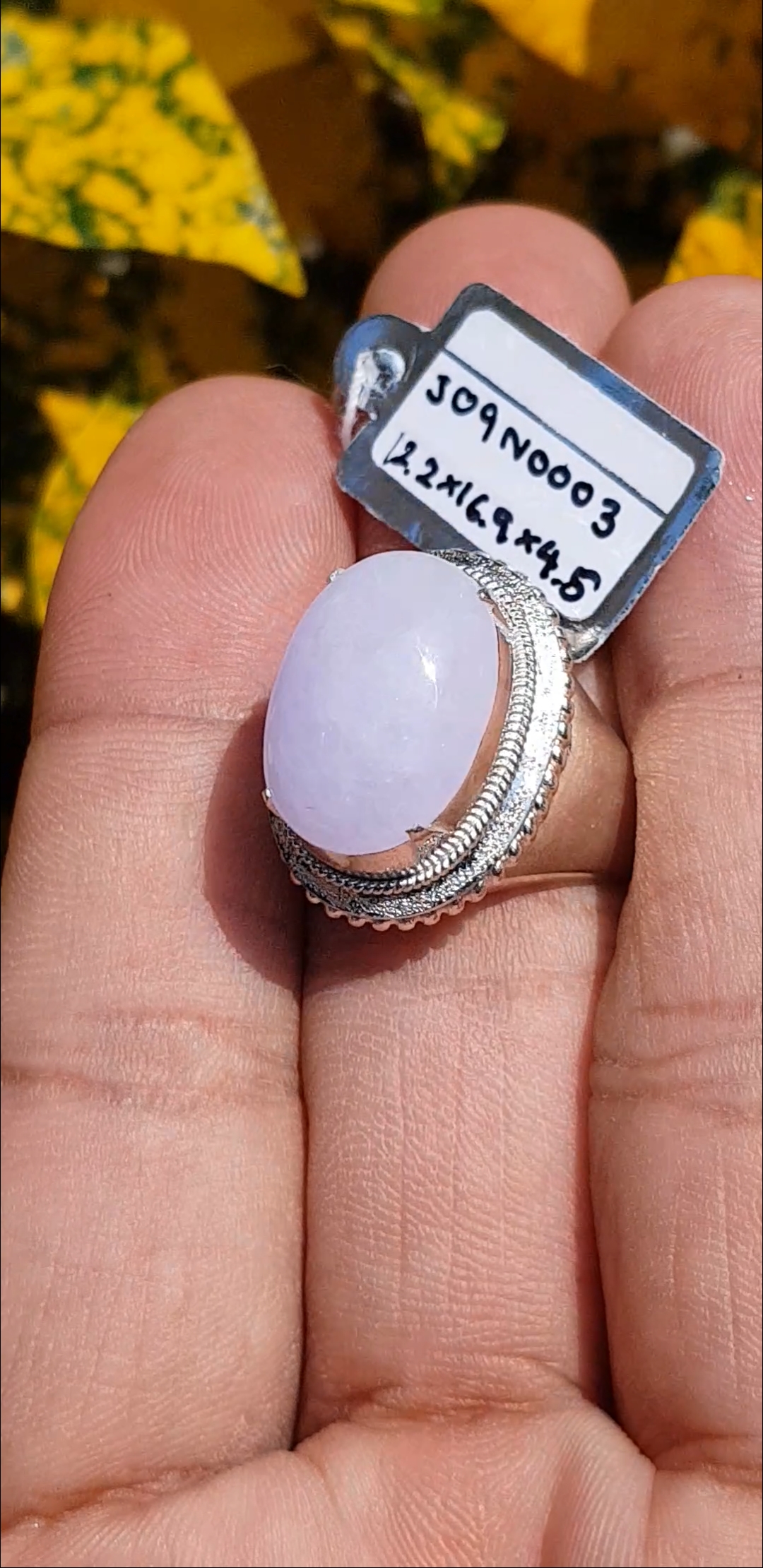หยก พม่า แท้ Jade แหวนหยก 翡翠戒指 (Jadeite ring) 7.52 กะรัต (Cts.) Size 59 ดิบ ไม่ผ่านการปรับปรุง (Type A) พม่า (Myanmar)