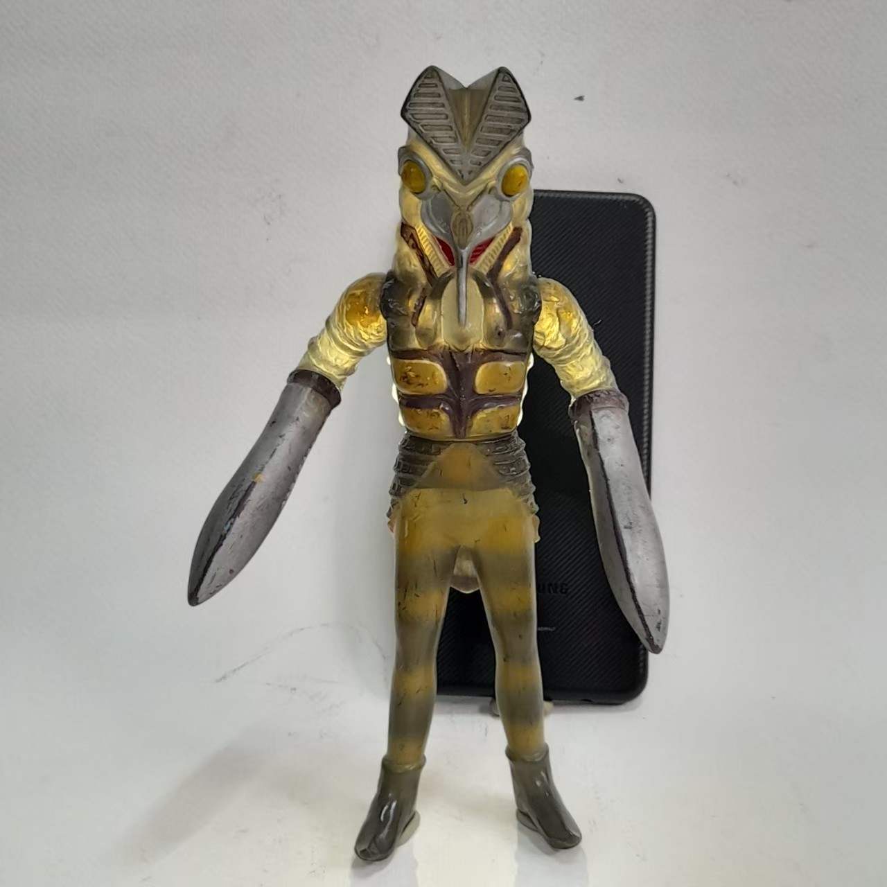 ซอฟ 6.5-7นิ้ว มีหลายภาพ มนุษย์ดาวบัลตั้น ตัวพิเศษ ตัวใส ทำสี จาก อุลตร้าแมน1 มือสองสภาพดี มีรอยบ้าง ค่อนข้างหายาก