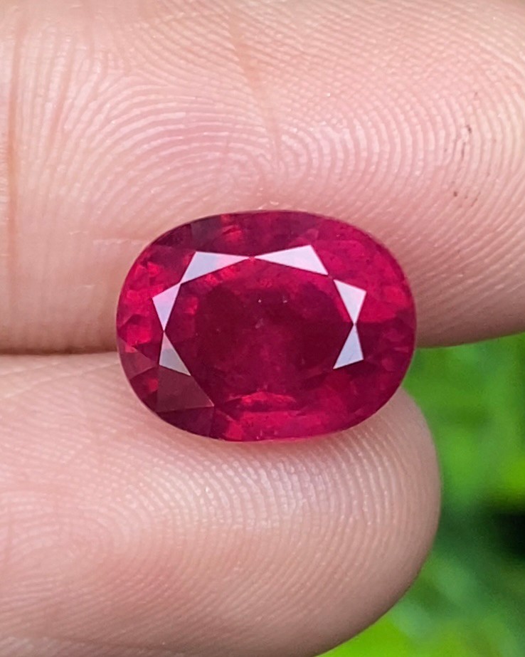 พลอย ทับทิม (Ruby Sapphire) 5.50 กะรัต (Cts.) พลอยแท้ อัญมณีมงคลประจําวันเกิด เครื่องประดับพลอย