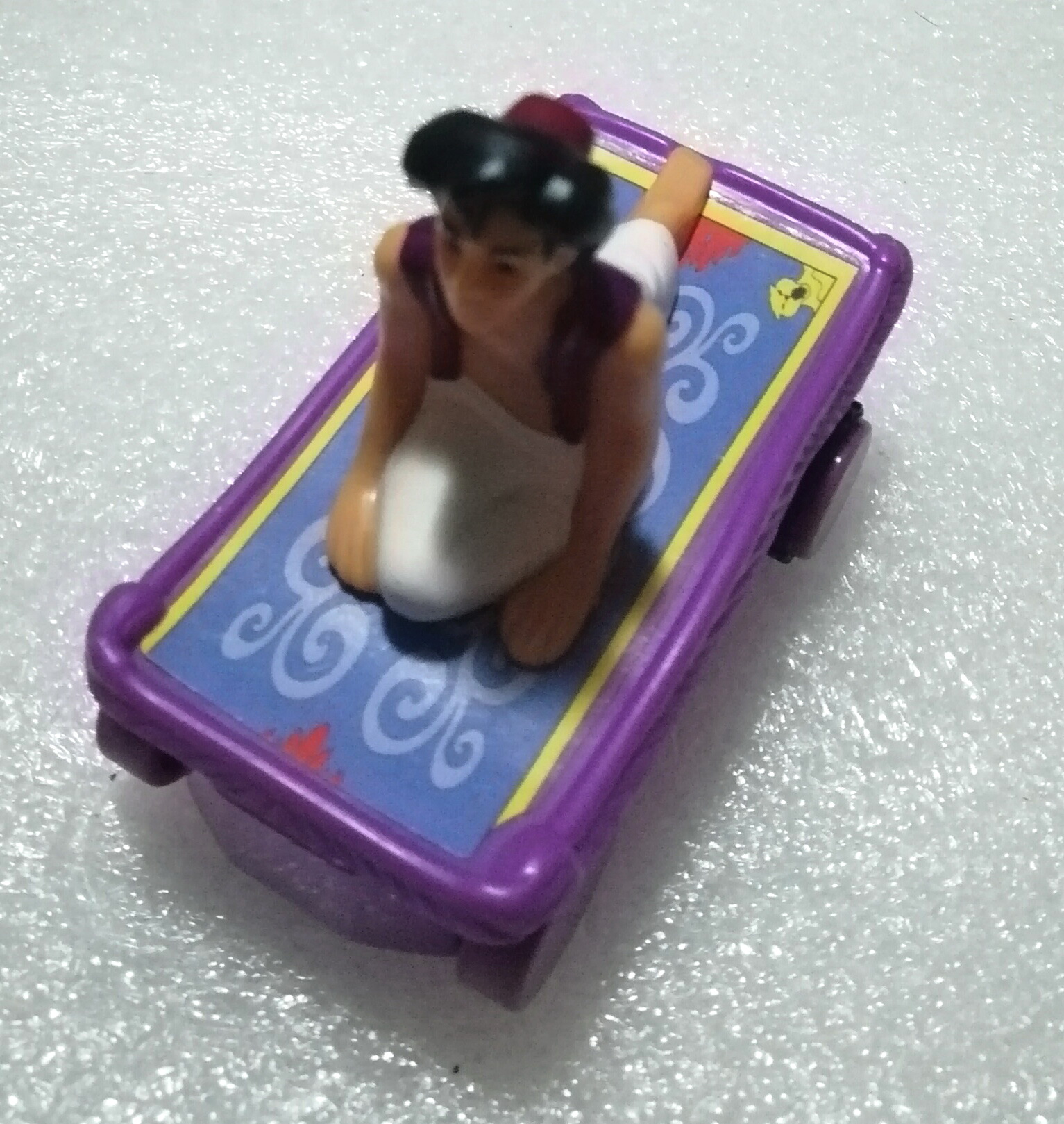 เซ็ทเจ้าหญฺงดิสนีย์ Disney princess "อาละดิน Alladin - เจ้าชายและเจ้าหญิงจัสมิน" เหาะบนพรมเป็นรถ ของสะสมจากแมคโดนัลด์ **มีตำหนิ โปรดตรวจสอบทุกภาพ