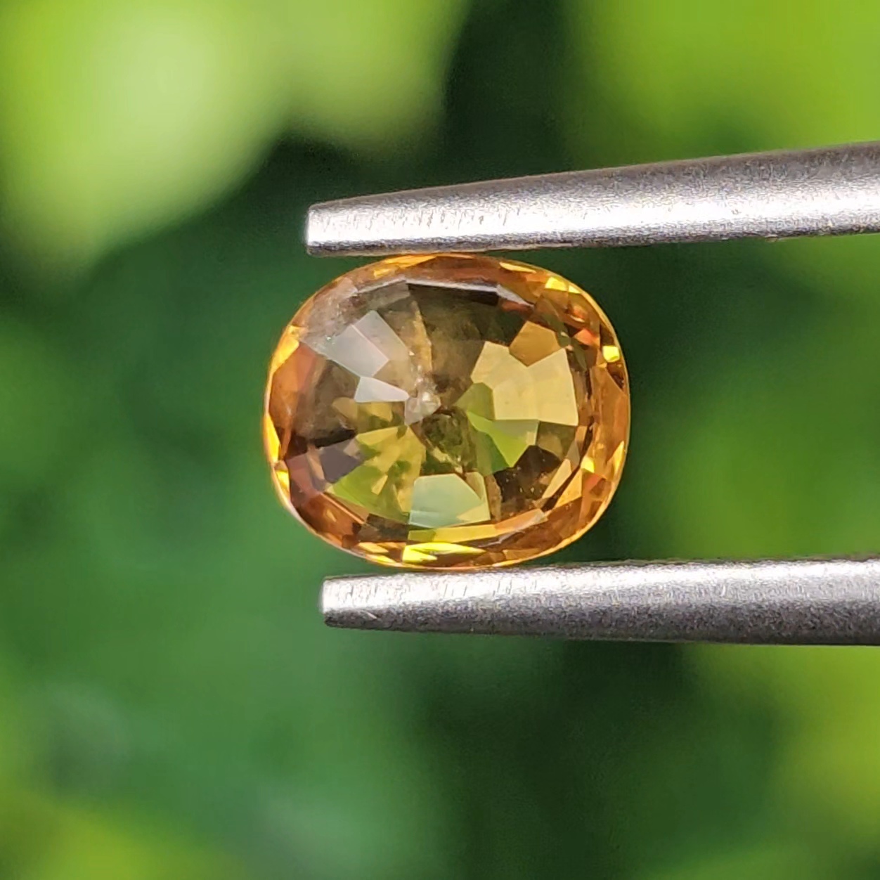 พลอย บุษราคัม yellow sapphire 0.86 กะรัต (Cts.) พลอยแท้ อัญมณีมงคลประจําวันเกิด เครื่องประดับพลอย