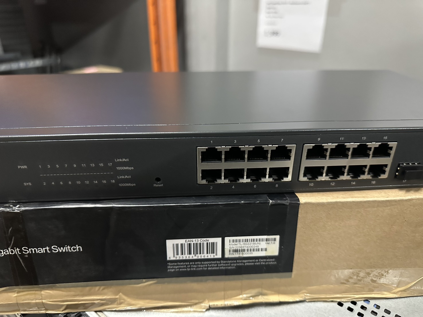 Switch TP-LINK TL-SG2218 JetStream 16-Port Gigabit Smart Switch