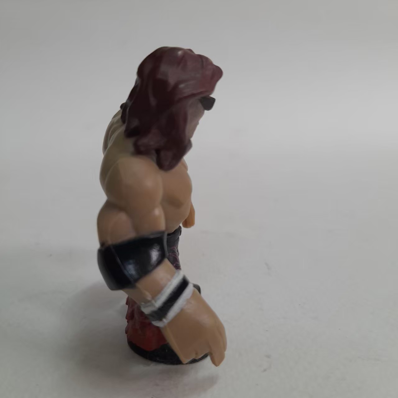 ฟิกเกอร์พลาสติก/ ยาง ,มีหลายภาพ,นักมวยปล้ำ john morrison wwe ขนาด 2-2.5 นิ้ว ขยับ แขน ตัว ได้ มือสองสภาพดี มีตราปั๊ม ขนาดตามรูป มีรอยบ้าง