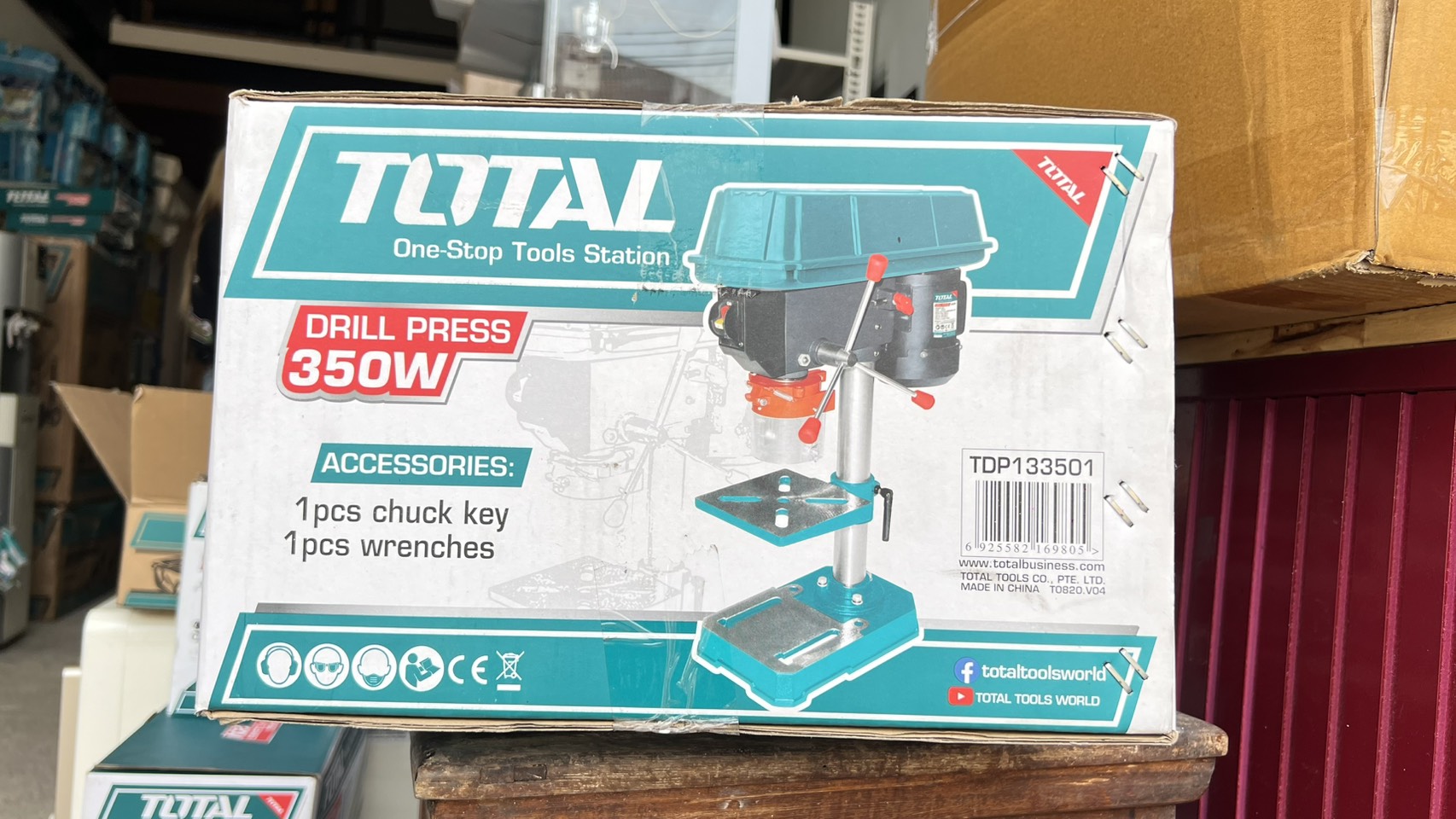 Total แท่นสว่านไฟฟ้า 1/2 นิ้ว รุ่น TDP-133501