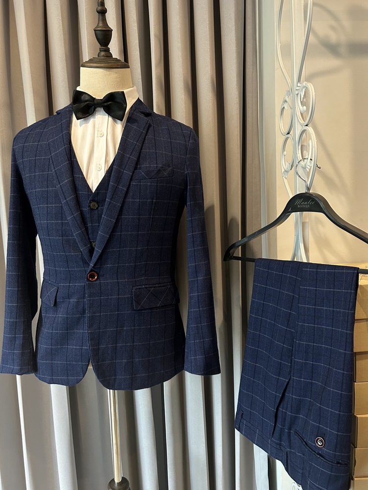 เช่า ชุดสูทชาย ลายตาราง ทรงเข้ารูป Slim-cut