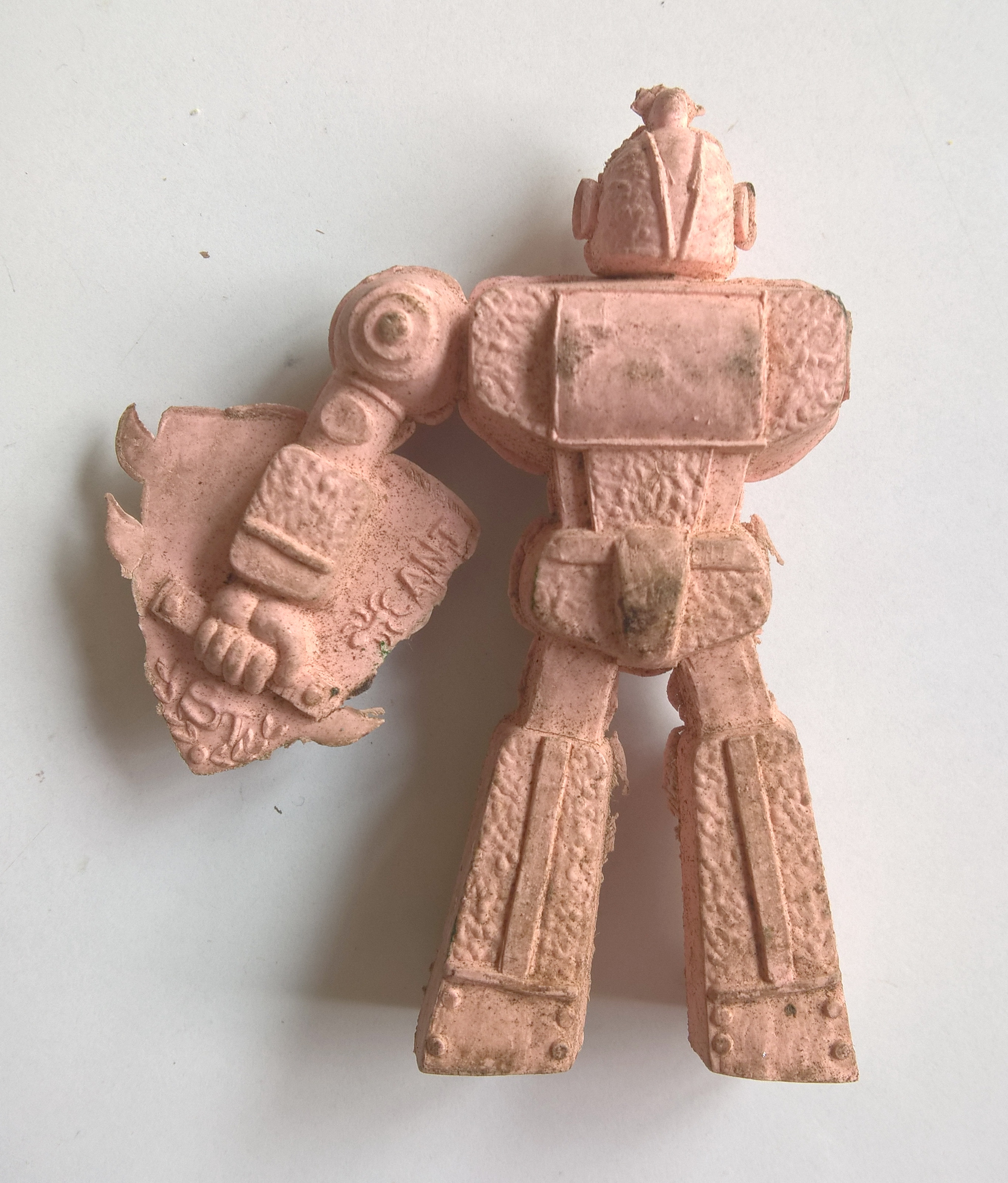 ตุ๊กตุ่น แอ๊นท์ชำรุด, ANTS Old Hero Model Damage