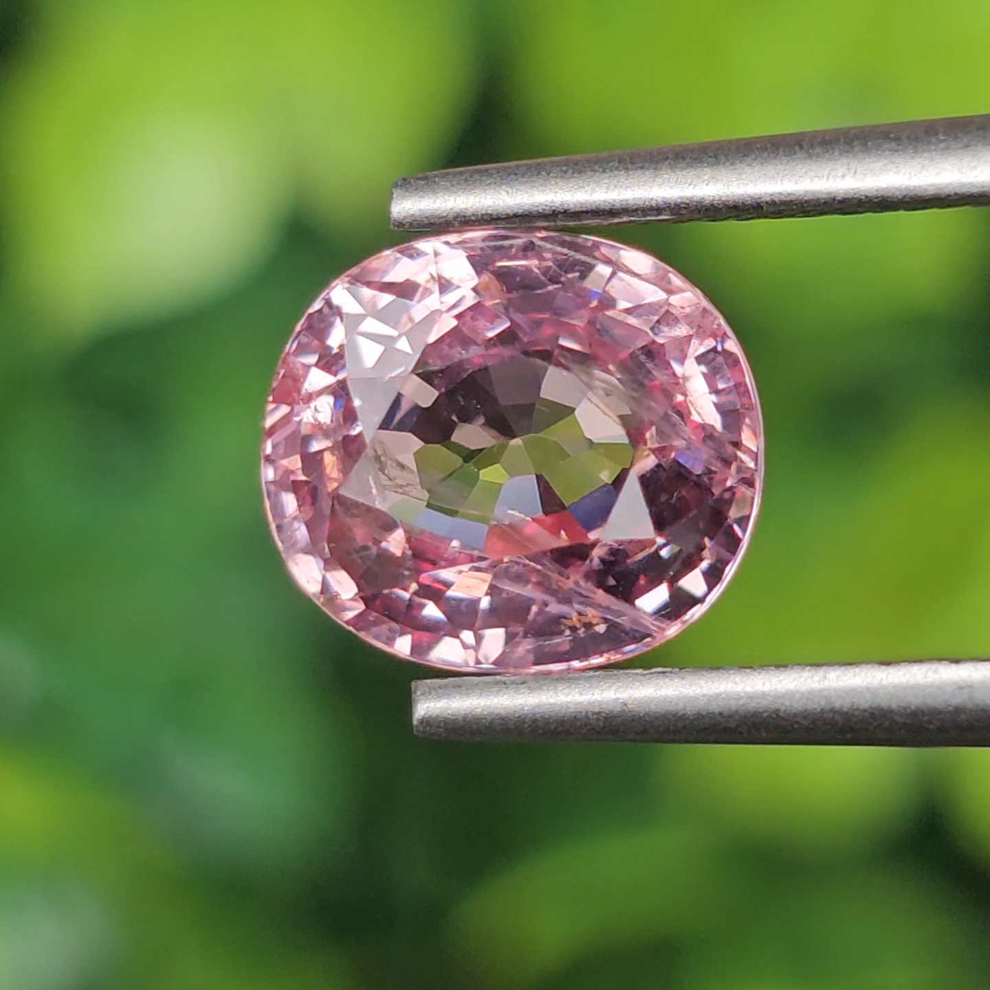 พลอย สปิเนล (Spinel) 3.10 กะรัต (Cts.) พลอยแท้ อัญมณีมงคลประจําวันเกิด เครื่องประดับพลอย