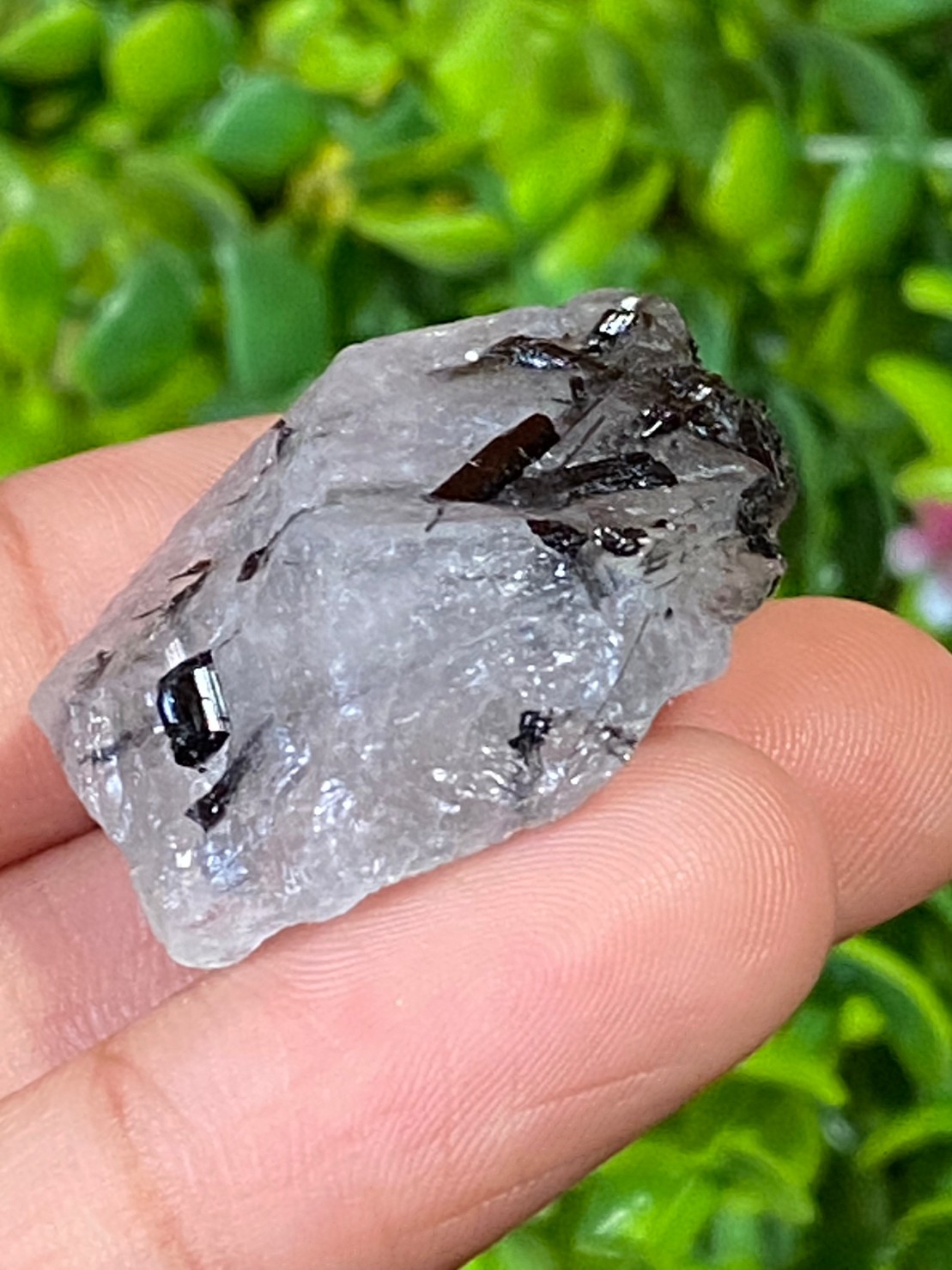 ก้อน ไหมดำ ควอตซ์ แก้วขนเหล็ก Black Rutilated Quartz Rough 72.79 กะรัต Cts. พลอยแท้ อัญมณีมงคลประจําวันเกิด เครื่องประดับพลอย