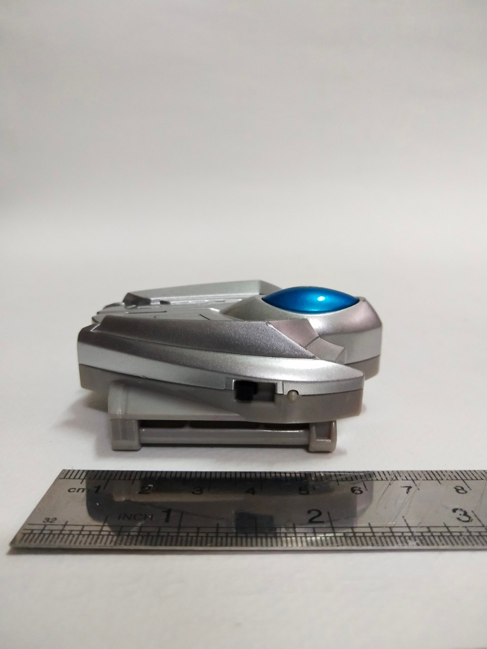 แคนดี้ทอย ที่แปลงร่างอุลตร้าแมนซาก้า แบบที่2 ใส่ถ่าน มีเสียงปกติ ***ไม่มีสาย มือสองสภาพดีมีรอยสีถลอก