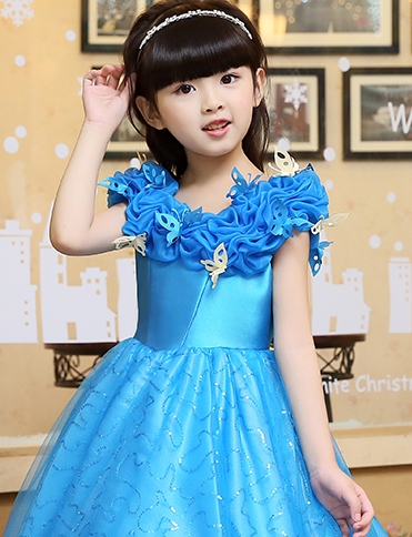 Pre-orderชุดแฟนซี ชุดราตรีเด็ก ชุดออกงาน ชุดกระโปรง สไตล์เจ้าหญิง แขนกุด แต่งดอกช่วงอก กระโปรงฟูฟ่อง สวยงาม เชือกผูกหลัง