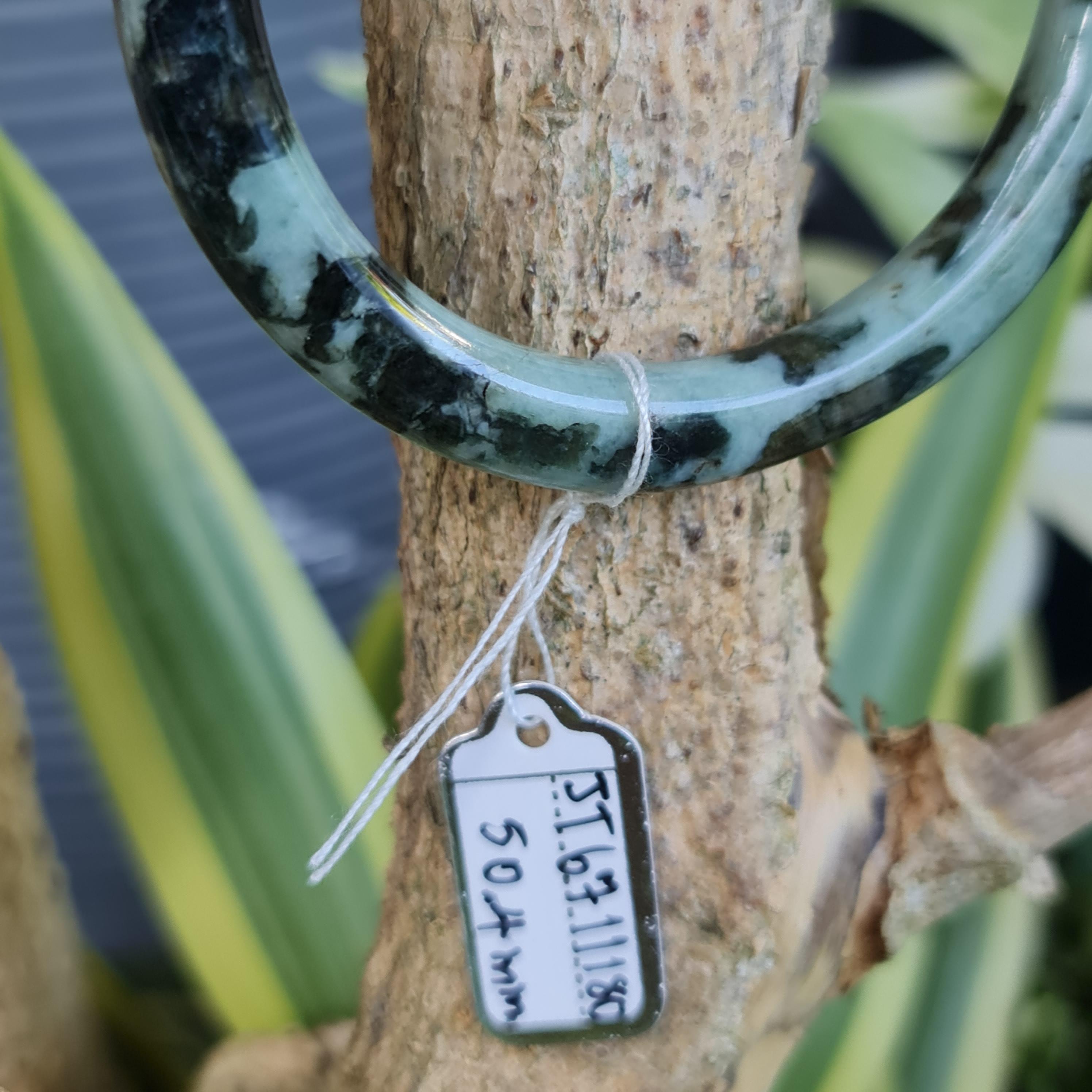 JB6711180 หยก พม่า แท้ Jade กำไลหยก 50.4 มม. (Jadeite bracelet) พม่า (Myanmar)