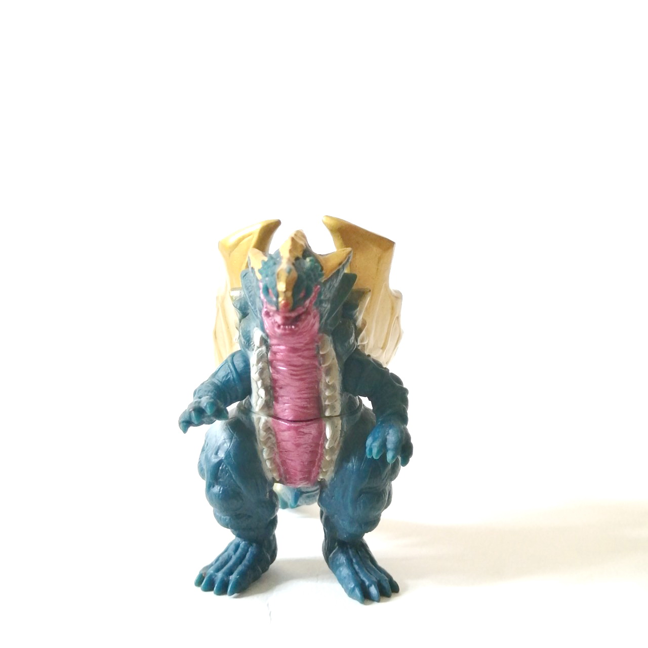 ซอฟ 3.5 -4นิ้ว ขนาดตามรูป คิงออฟมอนส์ ในอุลตร้าแมนไกอาเดอะมูฟวี ศึกใหญ่ข้ามมิติ สภาพดี มีรอยบ้าง