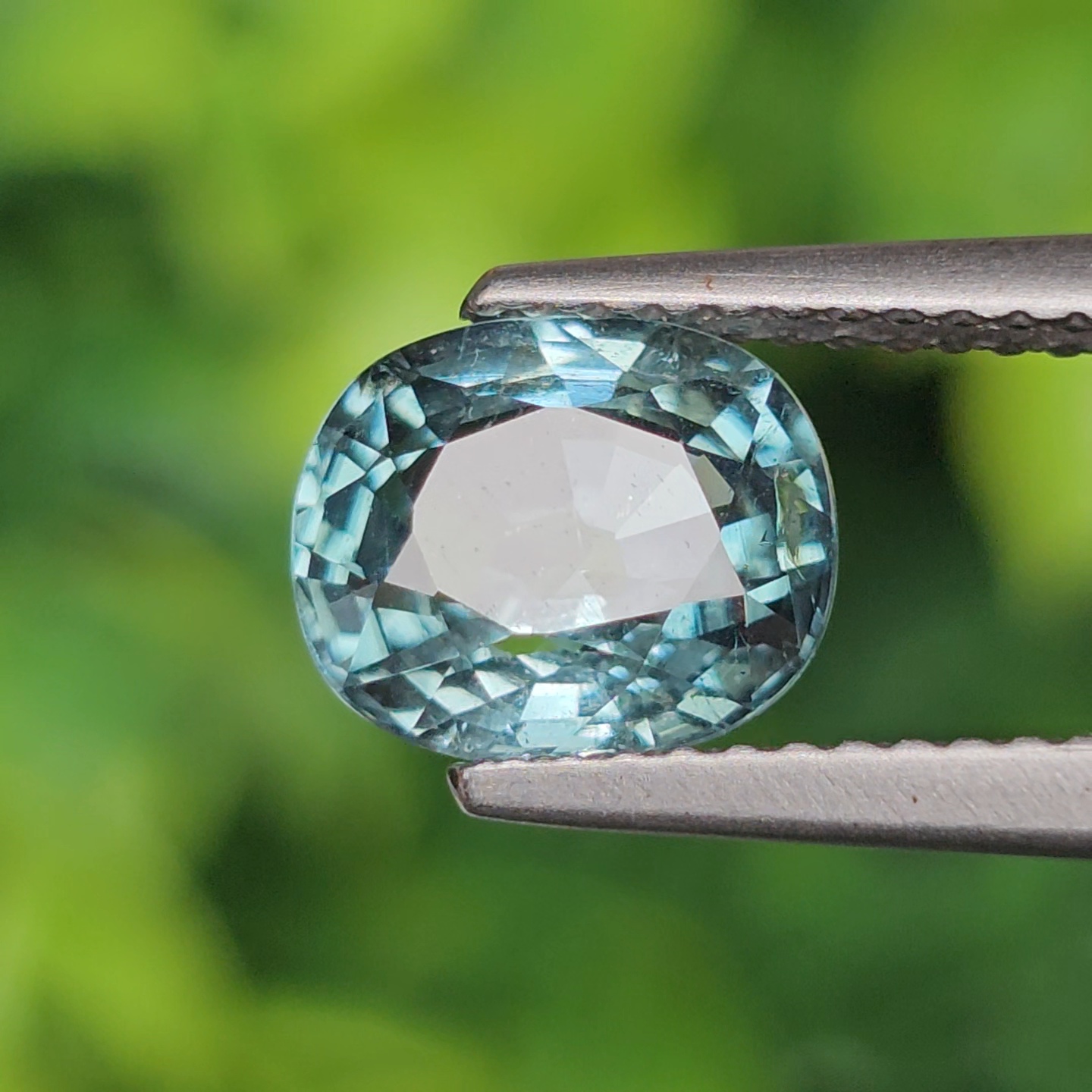 พลอย ทัวร์มาลีน (Tourmaline) 2.02 กะรัต (Cts.) พลอยแท้ อัญมณีมงคลประจําวันเกิด เครื่องประดับพลอย