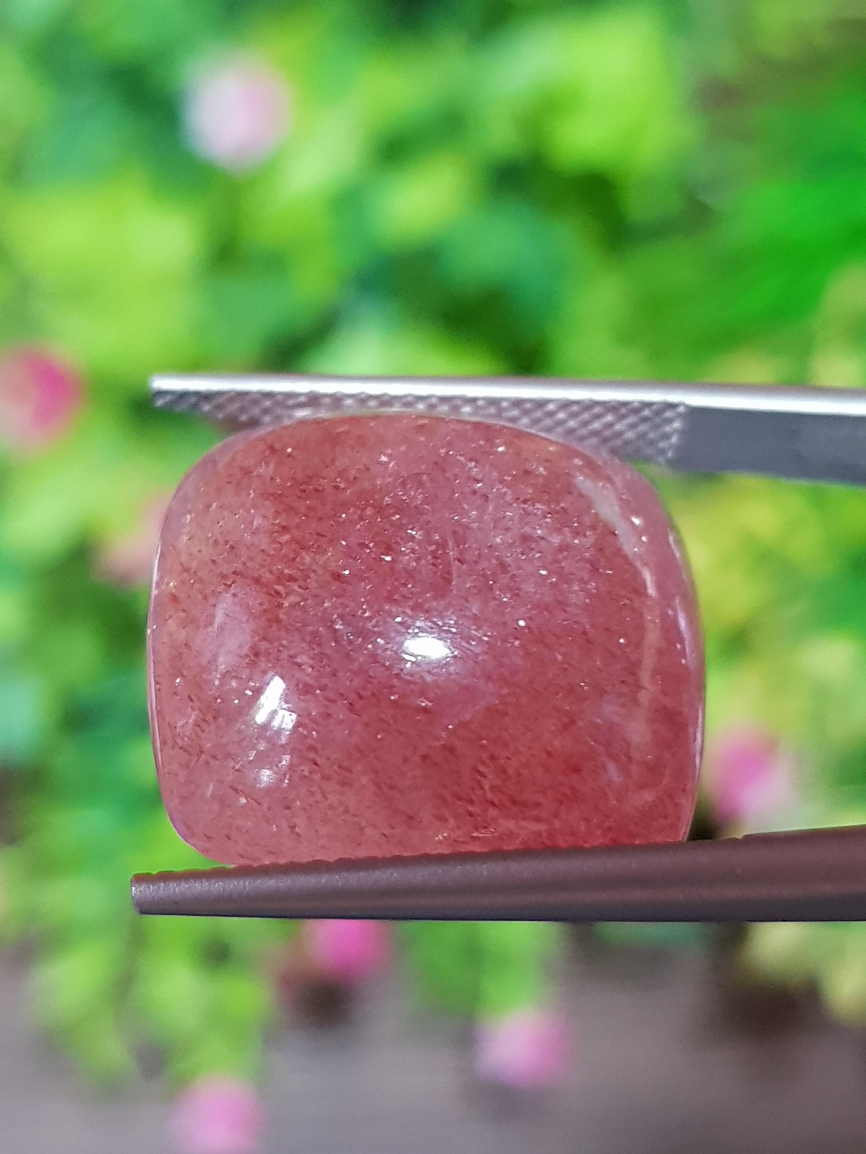 พลอย สตอเบอรี่ ควอตซ์ Strawberry Quartz 29.53 กะรัต (Cts.) พลอยแท้ อัญมณีมงคลประจําวันเกิด เครื่องประดับพลอย