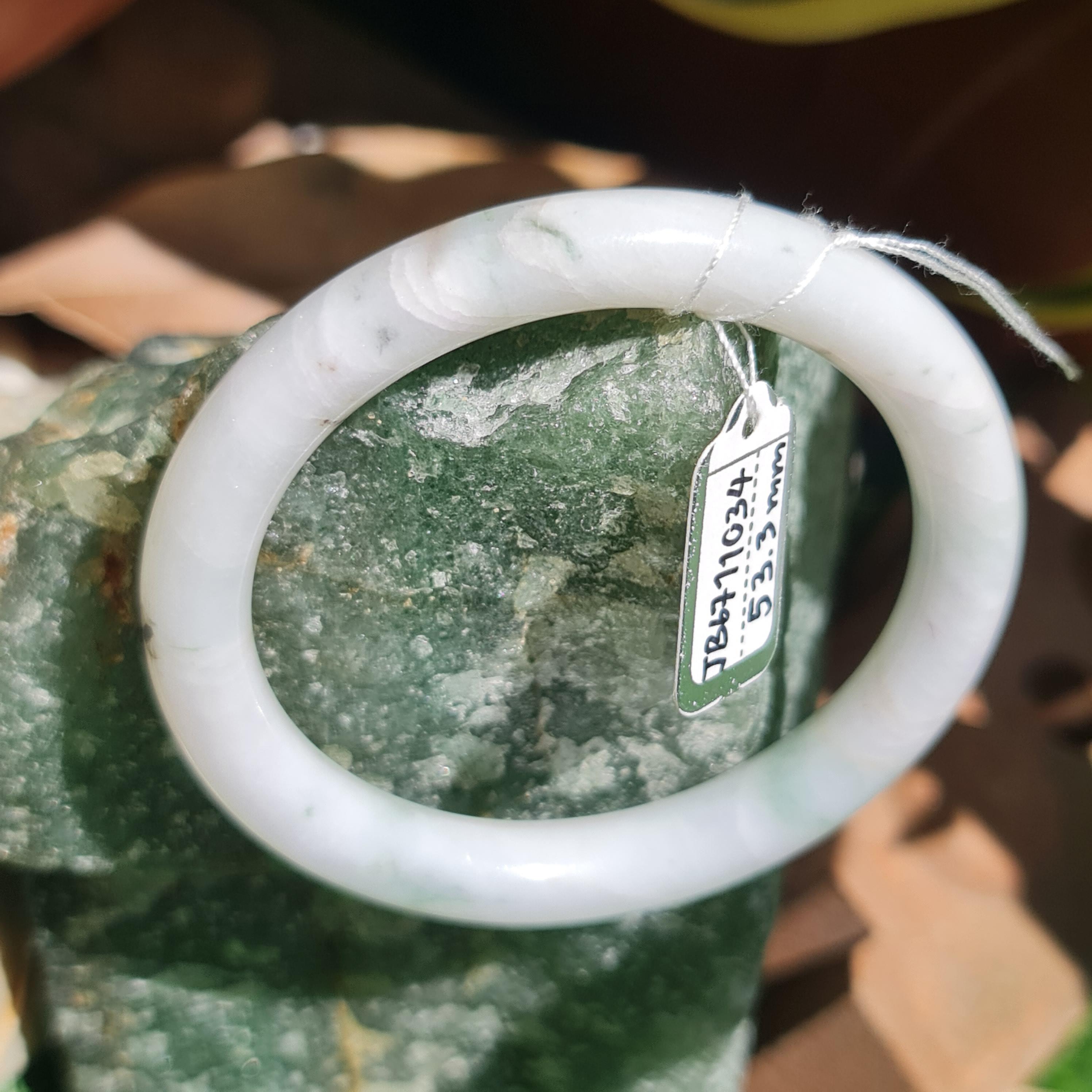 JB6711034 หยก พม่า แท้ Jade กำไลหยก 53.3 มม. (Jadeite bracelet) พม่า (Myanmar)