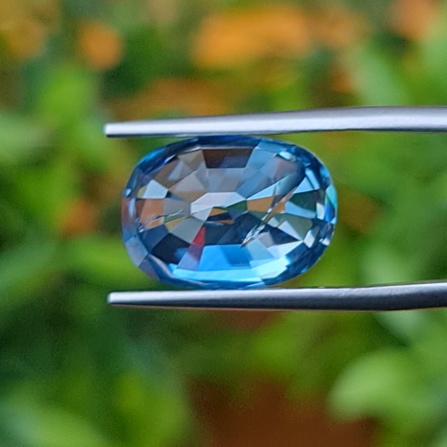 พลอย เพทาย (Zircon) 2.02 กะรัต (Cts.) พลอยแท้ อัญมณีมงคลประจําวันเกิด เครื่องประดับพลอย