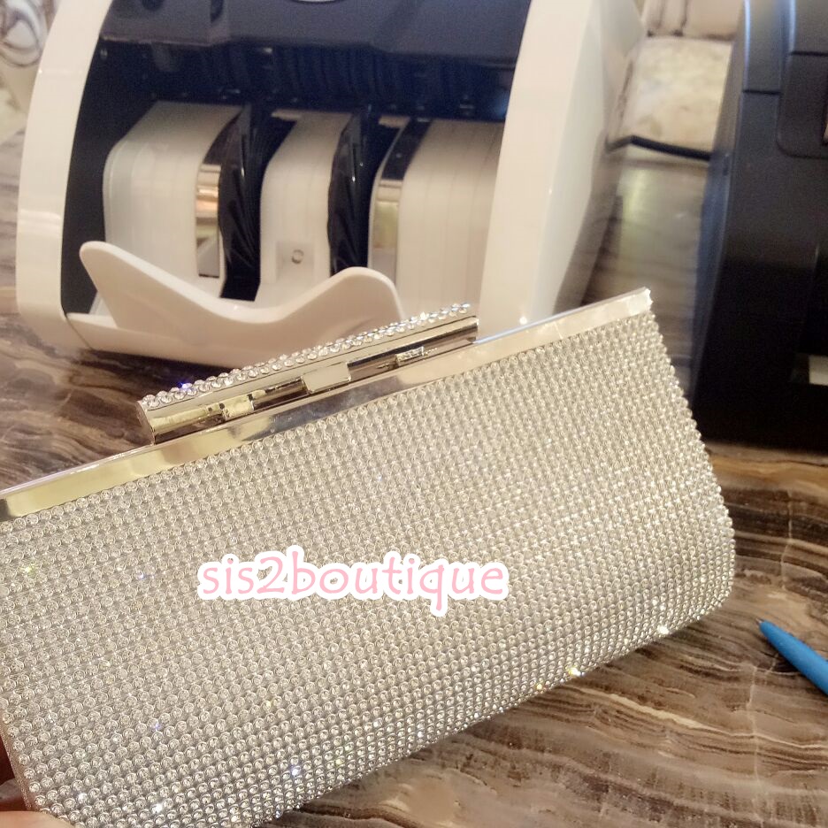 Pre-order กระเป๋าออกงาน Evening Clutch ทรงหรู คริสตัลทั้งใบ สวยหรู พร้อมสายสะพายสั้น/ยาว