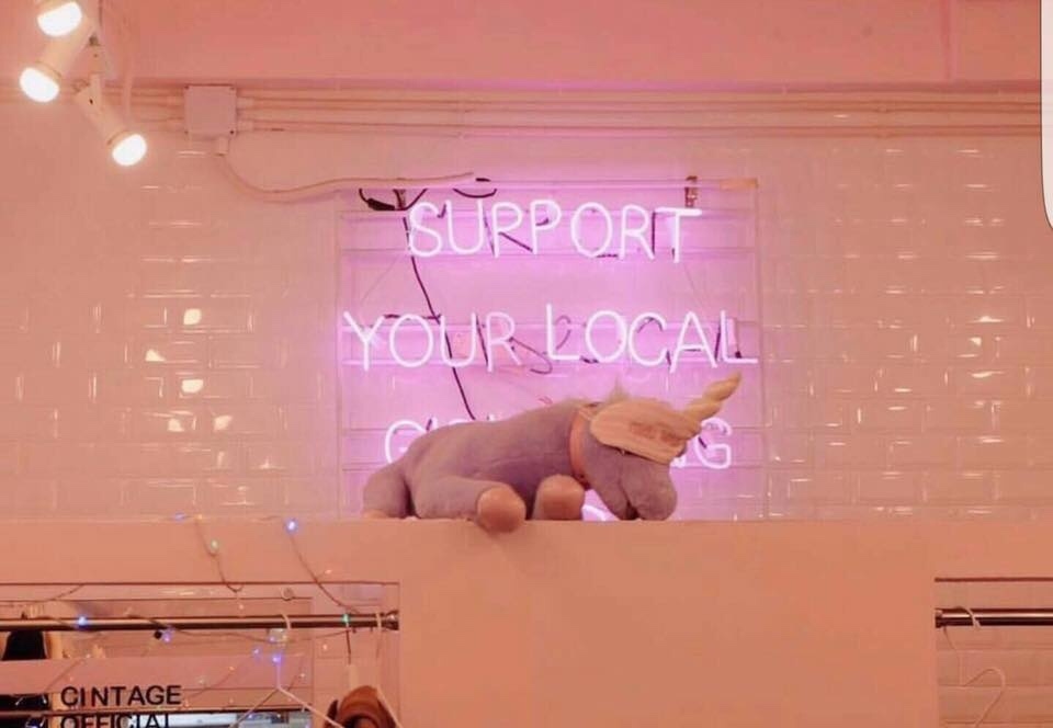 ป้ายไฟนีออนดัด SUPPORT YOUR LOCAL