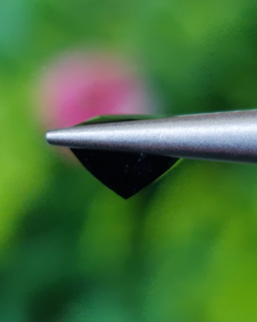 พลอย กรีน ทัวร์มารีน (Green Tourmaline) 0.96 กะรัต (Cts.) อัญมณีมงคลประจําวันเกิด เครื่องประดับพลอย