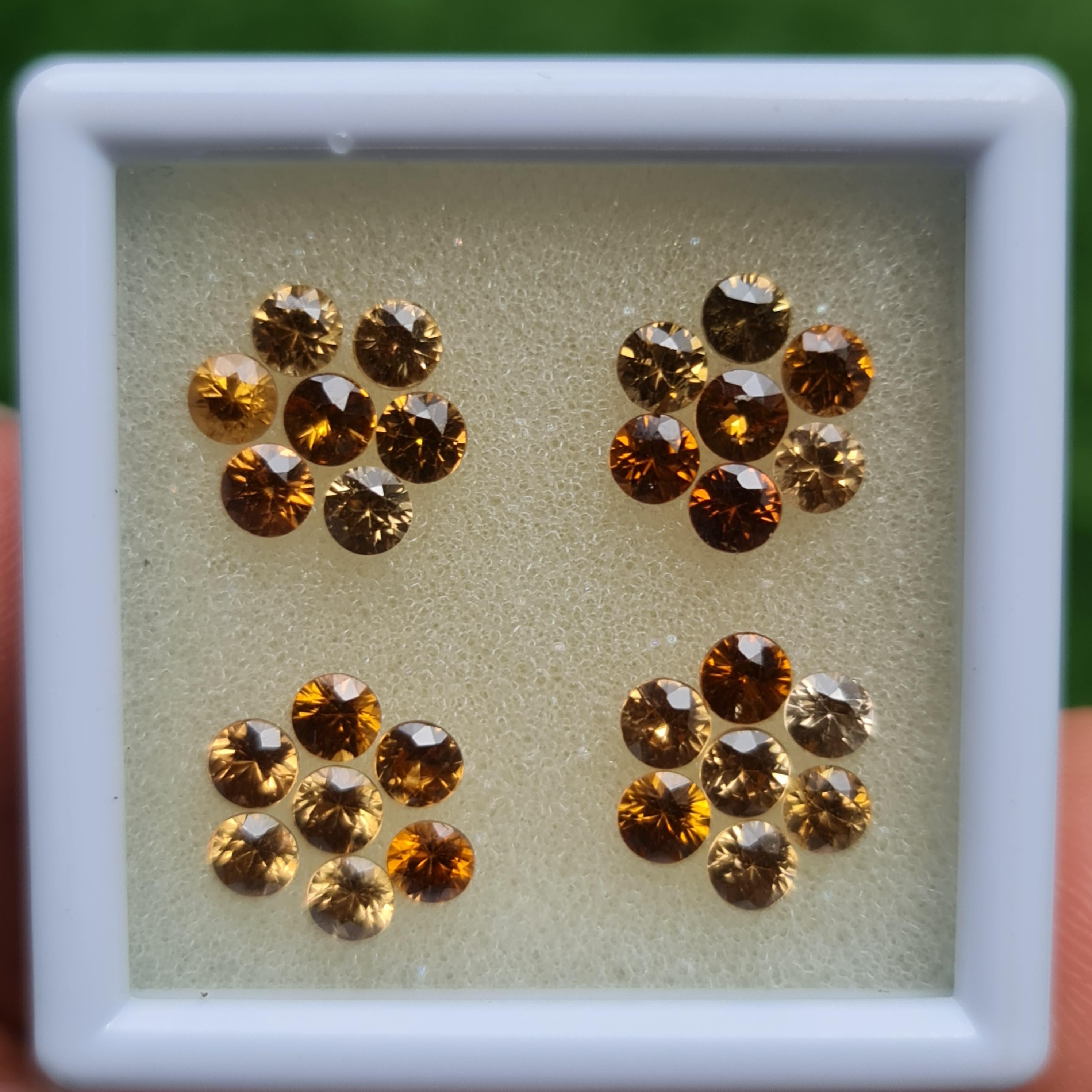 พลอย เพทาย Natural Zircon 7.41 กะรัต (Cts.) 28 เม็ด (Pcs.) พลอยแท้อัญมณีมงคล ประจําวันเกิด เครื่องประดับพลอย