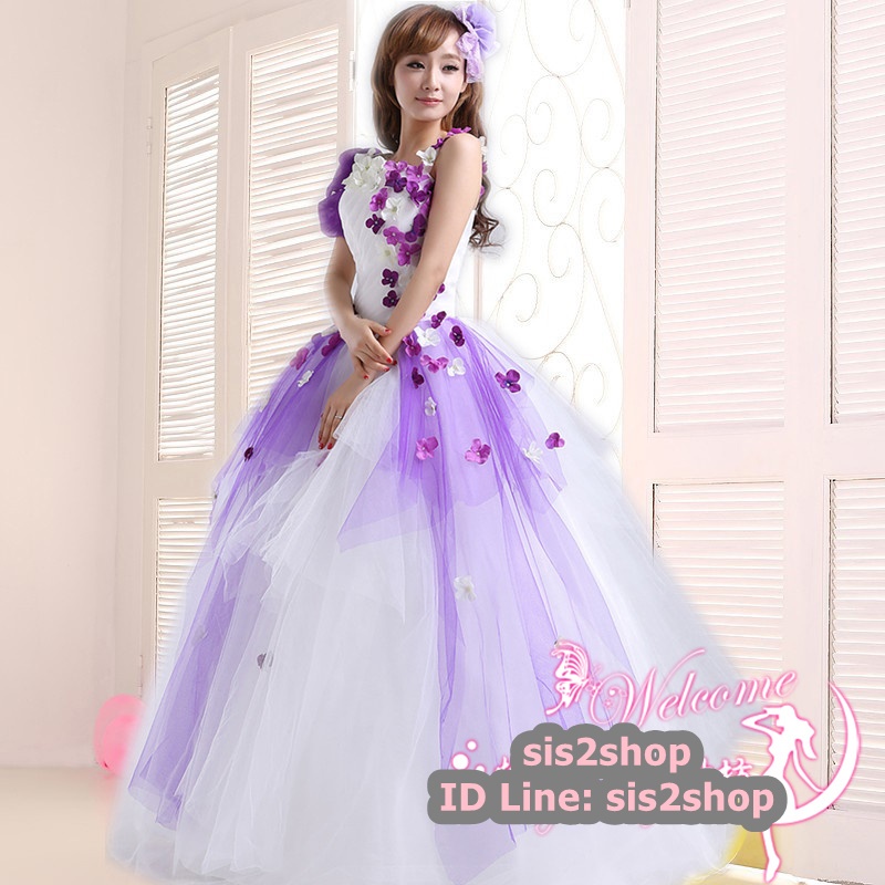 พร้อมเช่า ชุดแฟนซี ชุดราตรียาว สีม่วง เกาะอก ไหล่เฉียง แต่งดอกไม้ สีม่วงขาว กระโปรงพองสวย สไตล์เจ้าหญิง