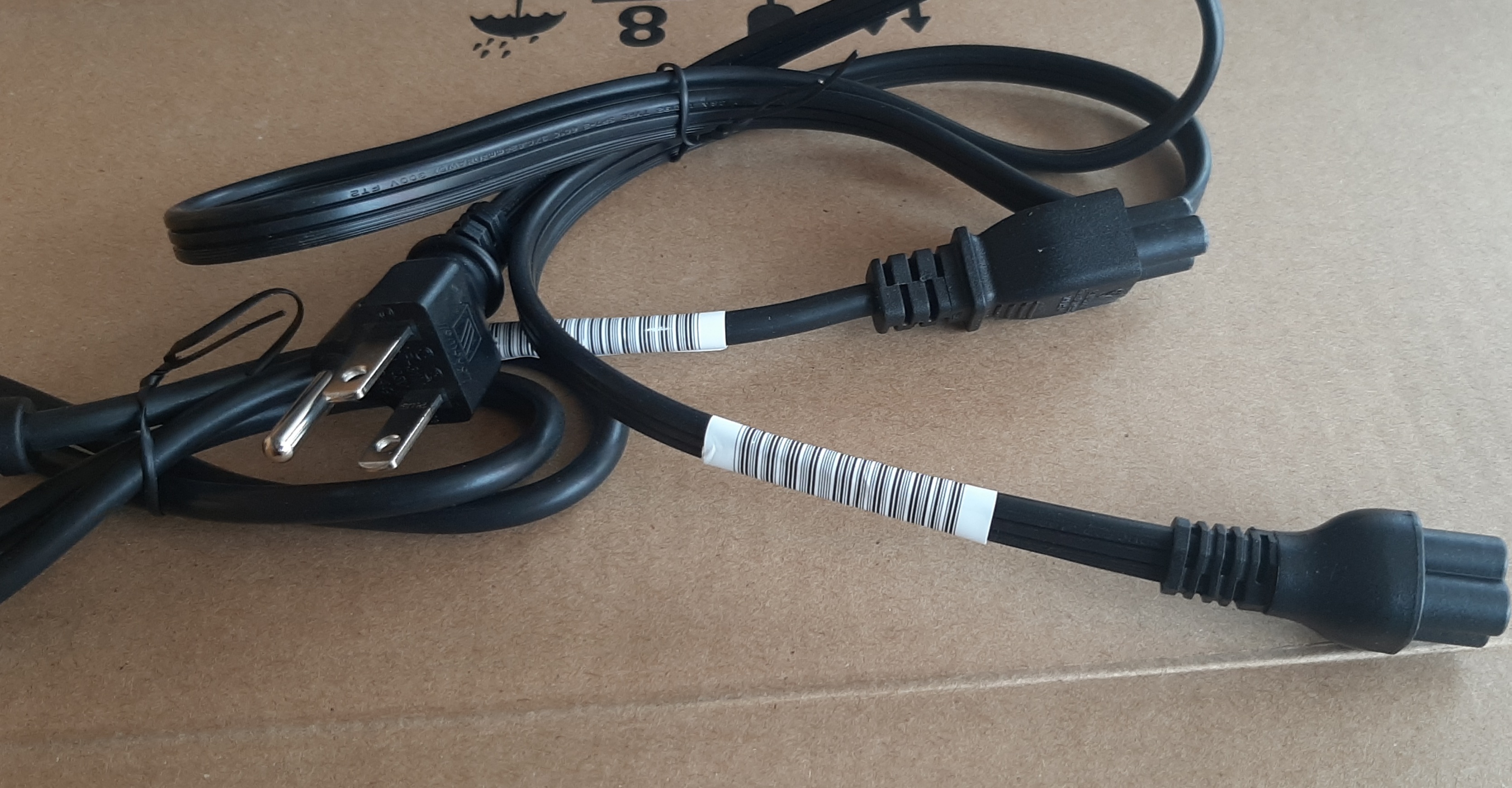 docking station มือหนึ่ง มีกล่องใหม่ HP 2013 ultraslim ค้างสต็อก ประกันร้าน 1 เดือน